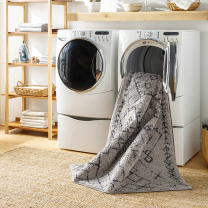 Lykke LKK-2305 Machine Woven Rug