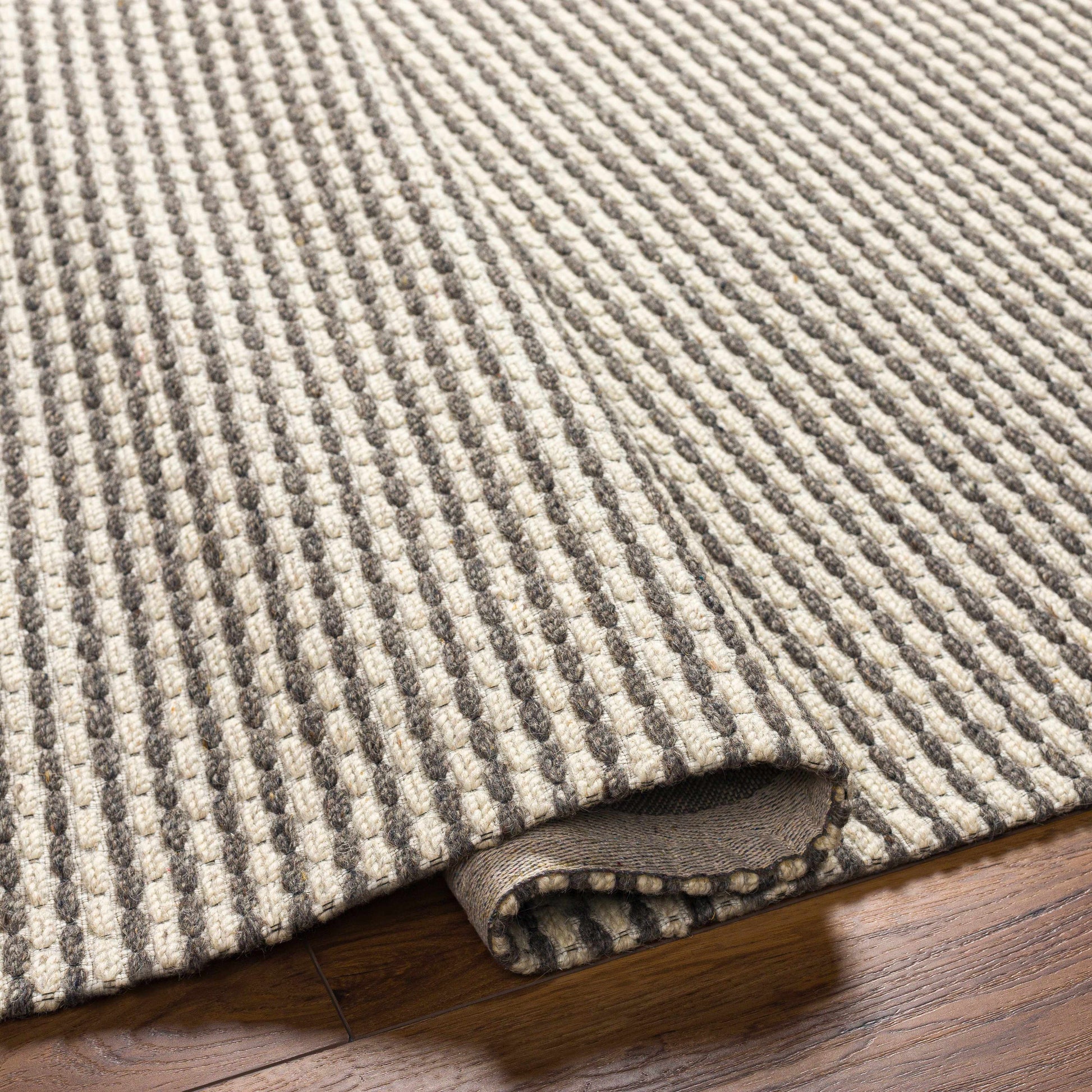 Lumi LUM-2302 Hand Woven Rug