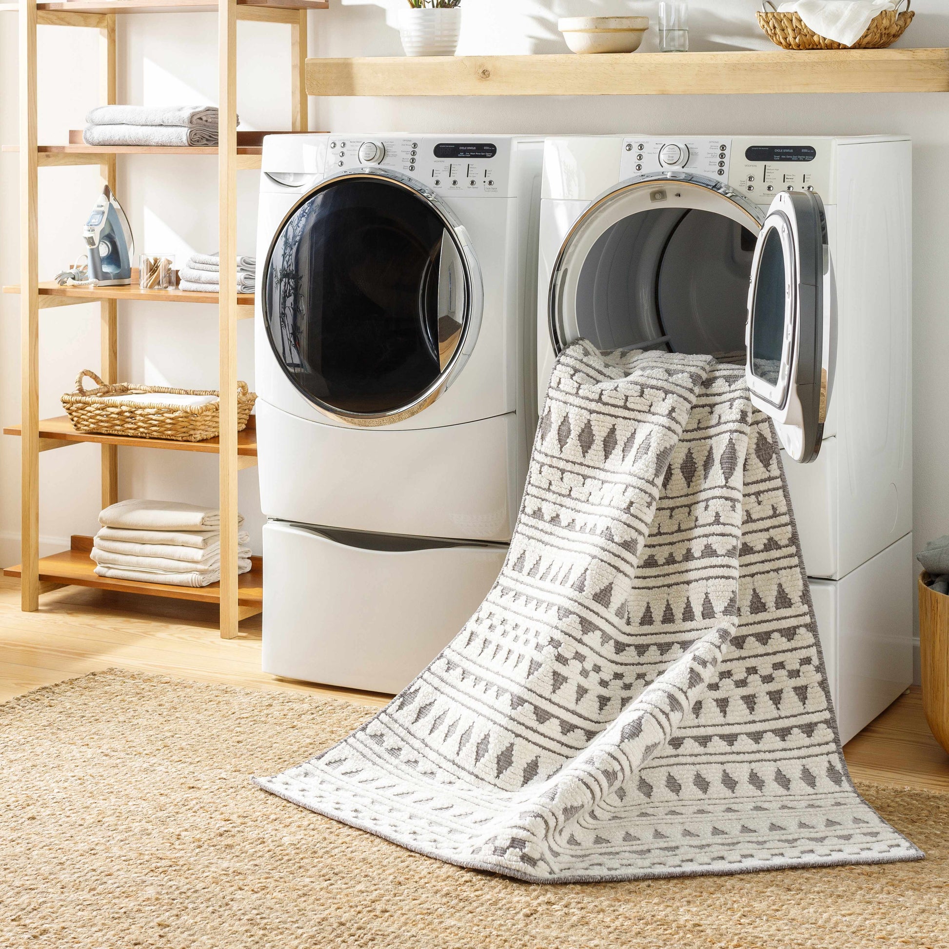 Lyna LYA-2305 Machine Woven Rug