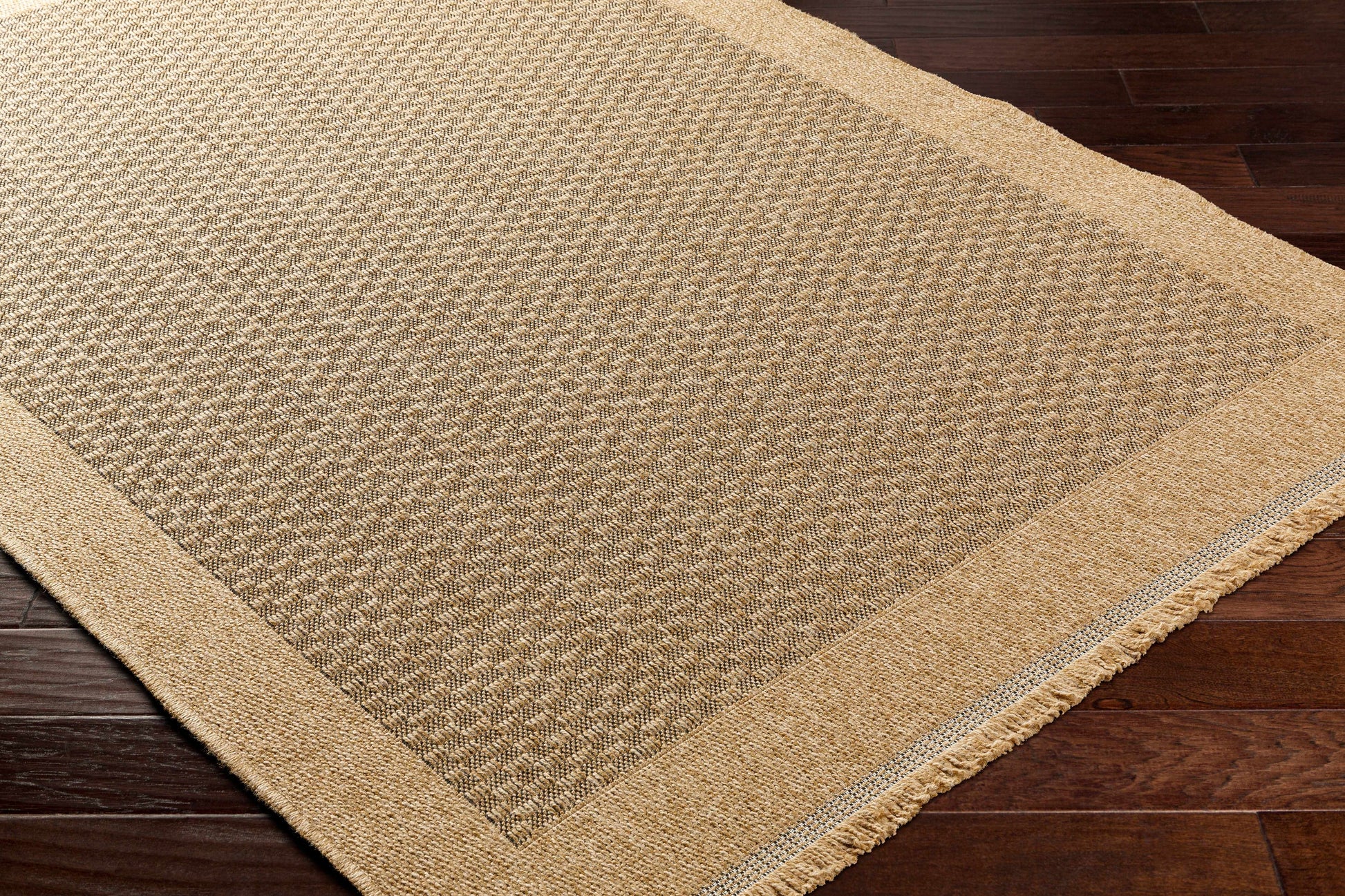 Mirage MGE-2304 Machine Woven Rug