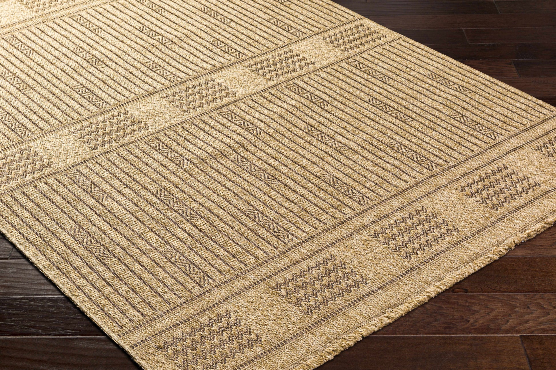 Mirage MGE-2309 Machine Woven Rug