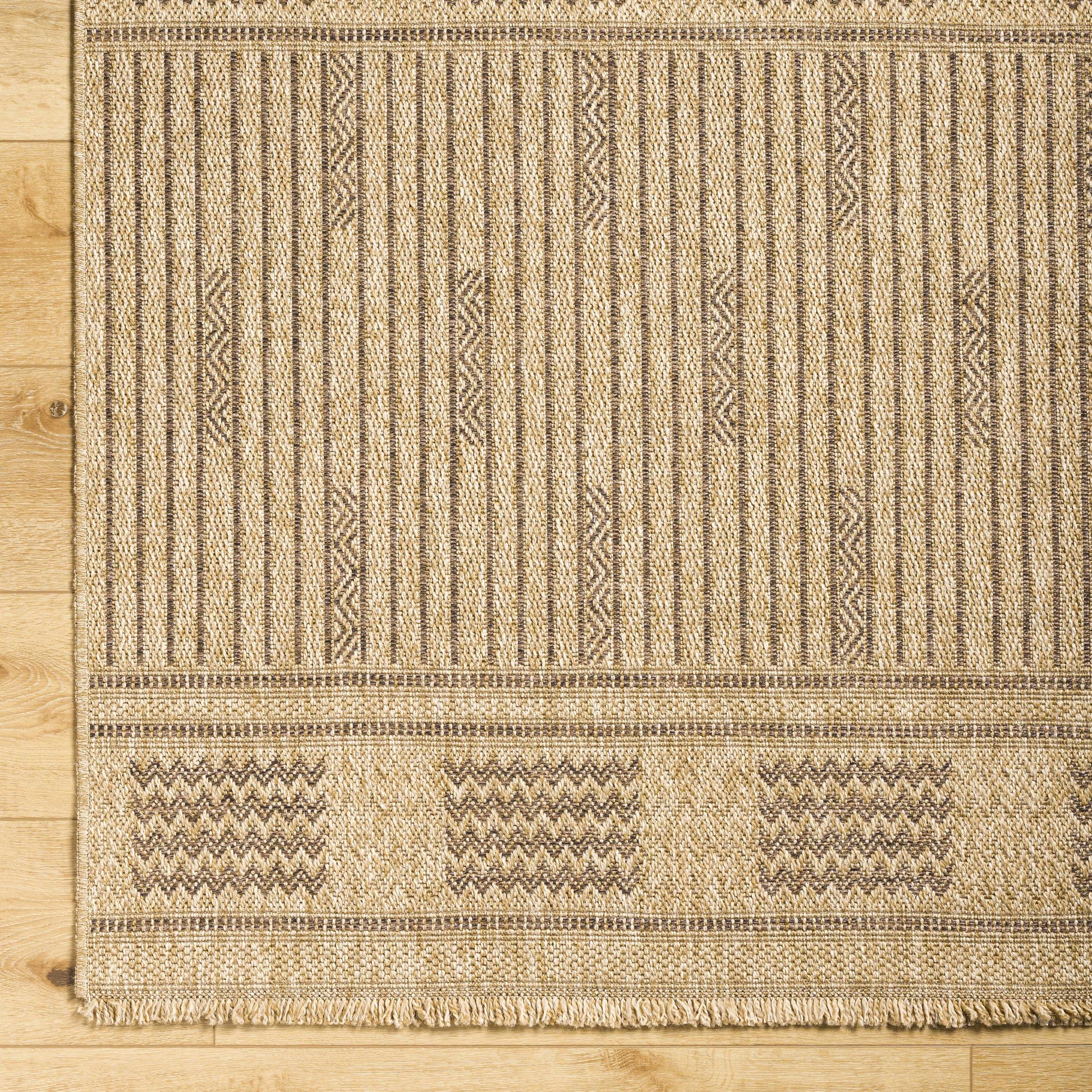 Mirage MGE-2309 Machine Woven Rug