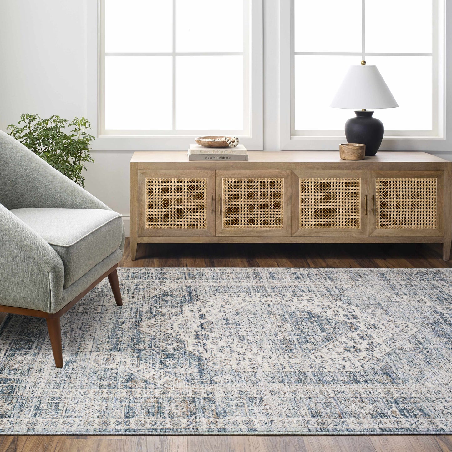 Montreal MTR-2307 Machine Woven Rug