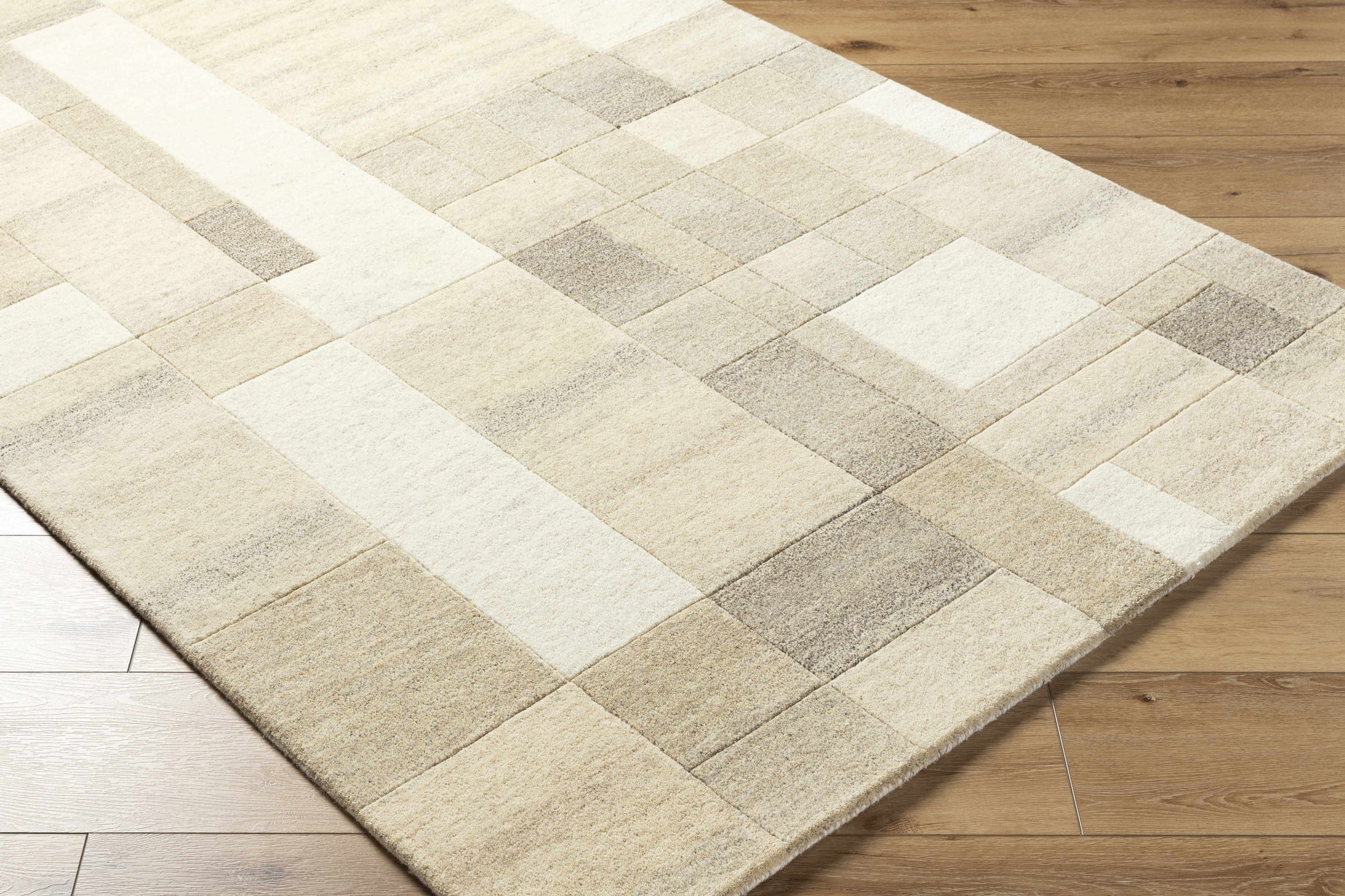 Forum FM-7246 Hand Tufted Rug