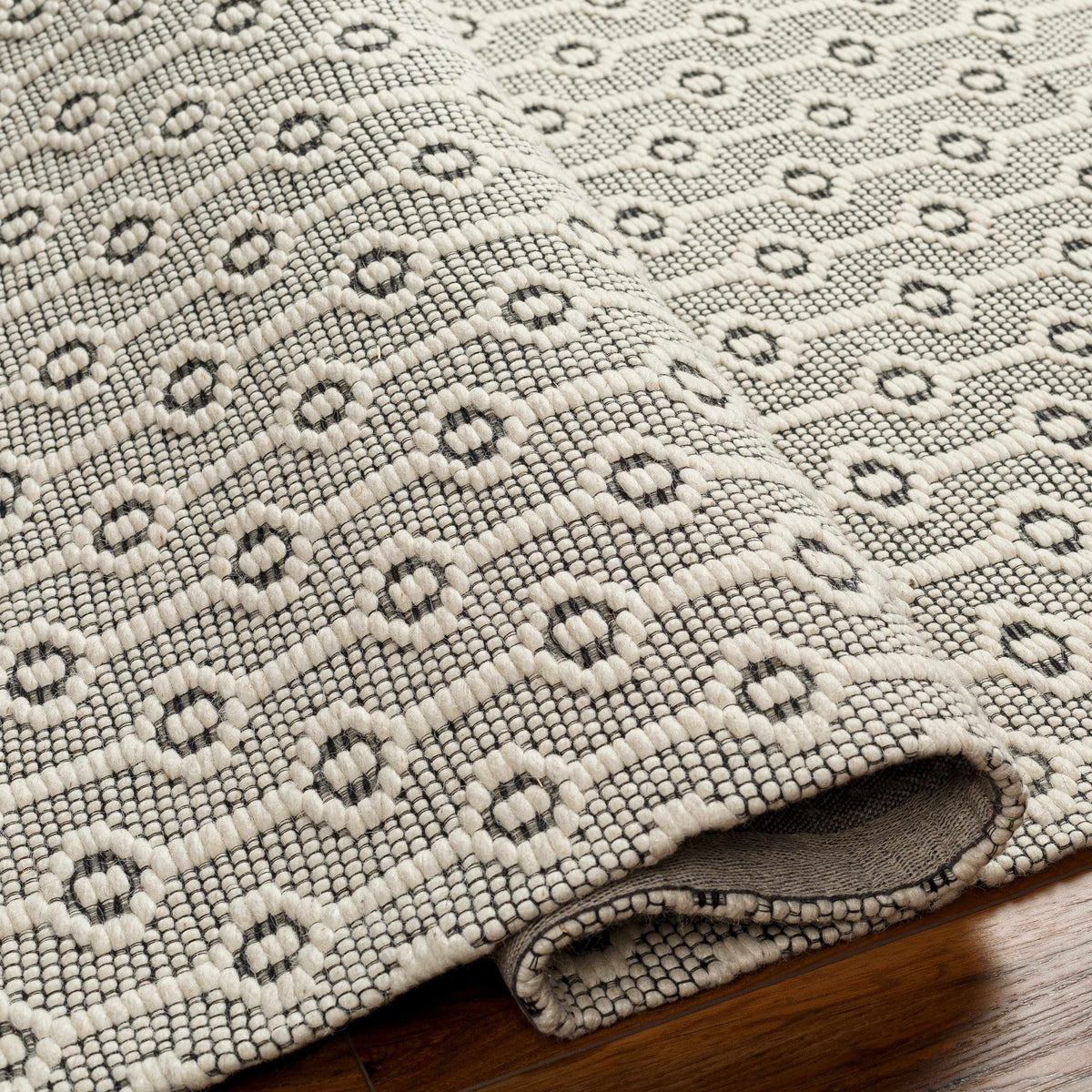 Nevada NVD-2301 Hand Woven Rug