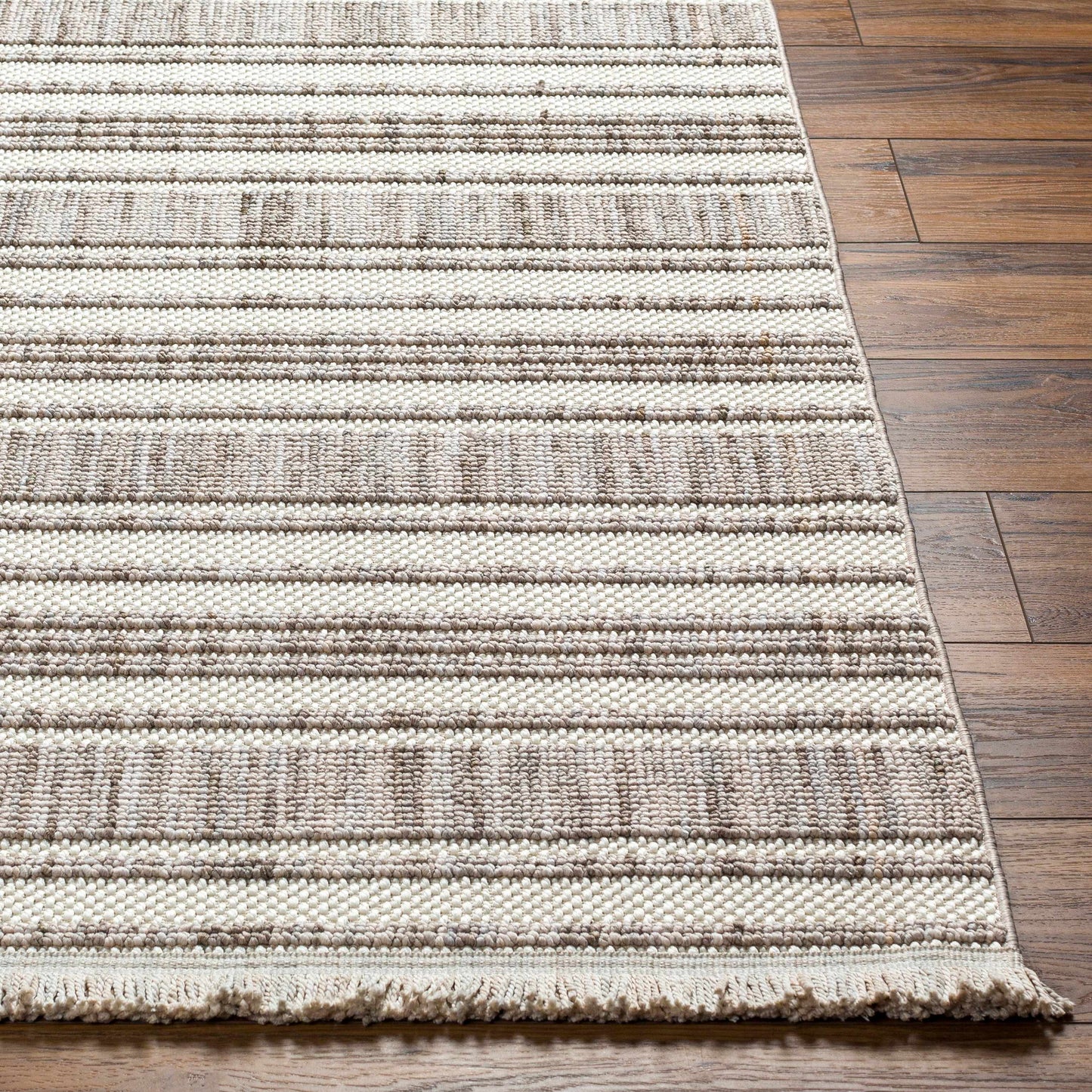 New Delhi NWH-2304 Machine Woven Rug