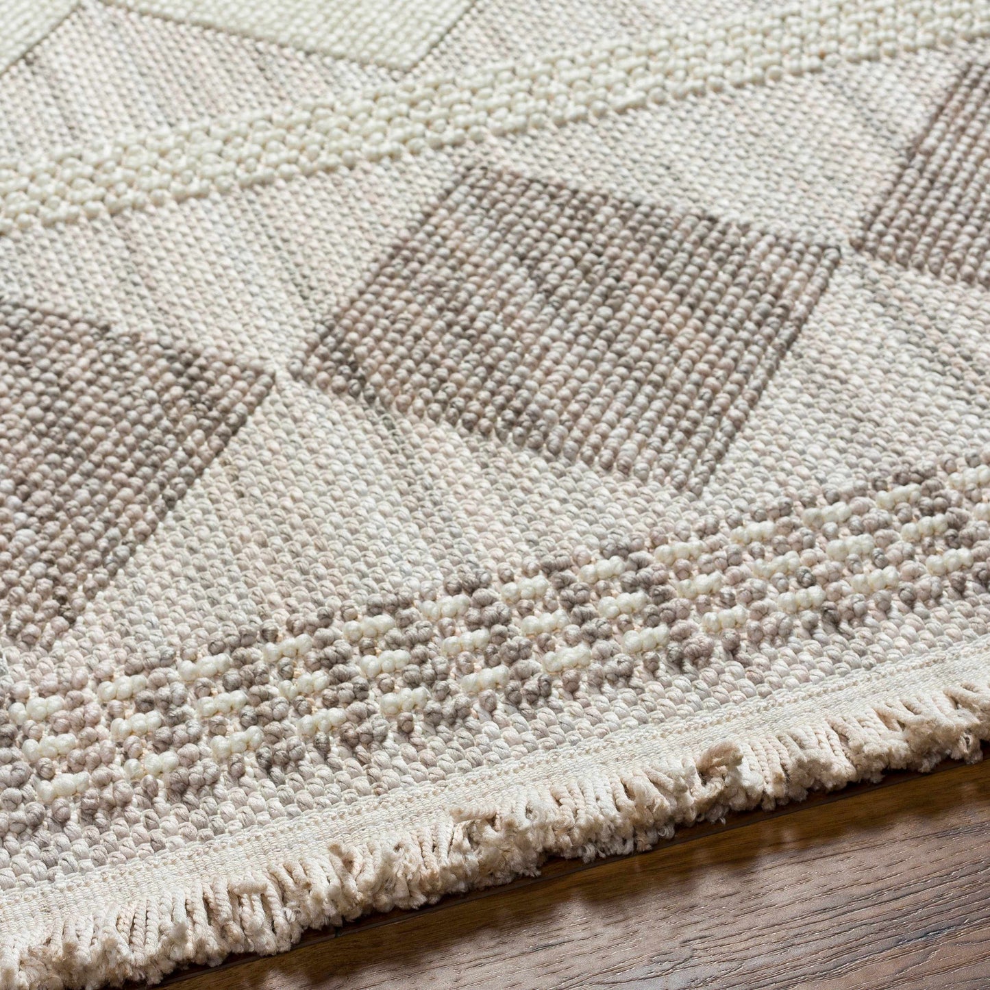 New Delhi NWH-2301 Machine Woven Rug