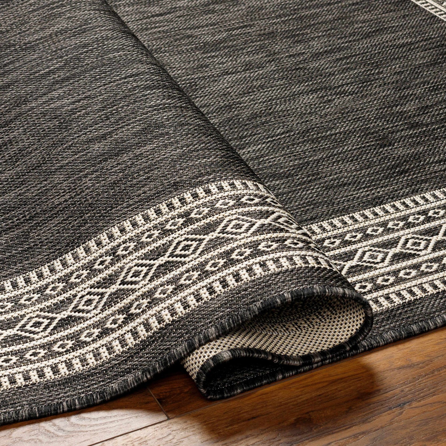 Ravello RVL-2335 Machine Woven Rug