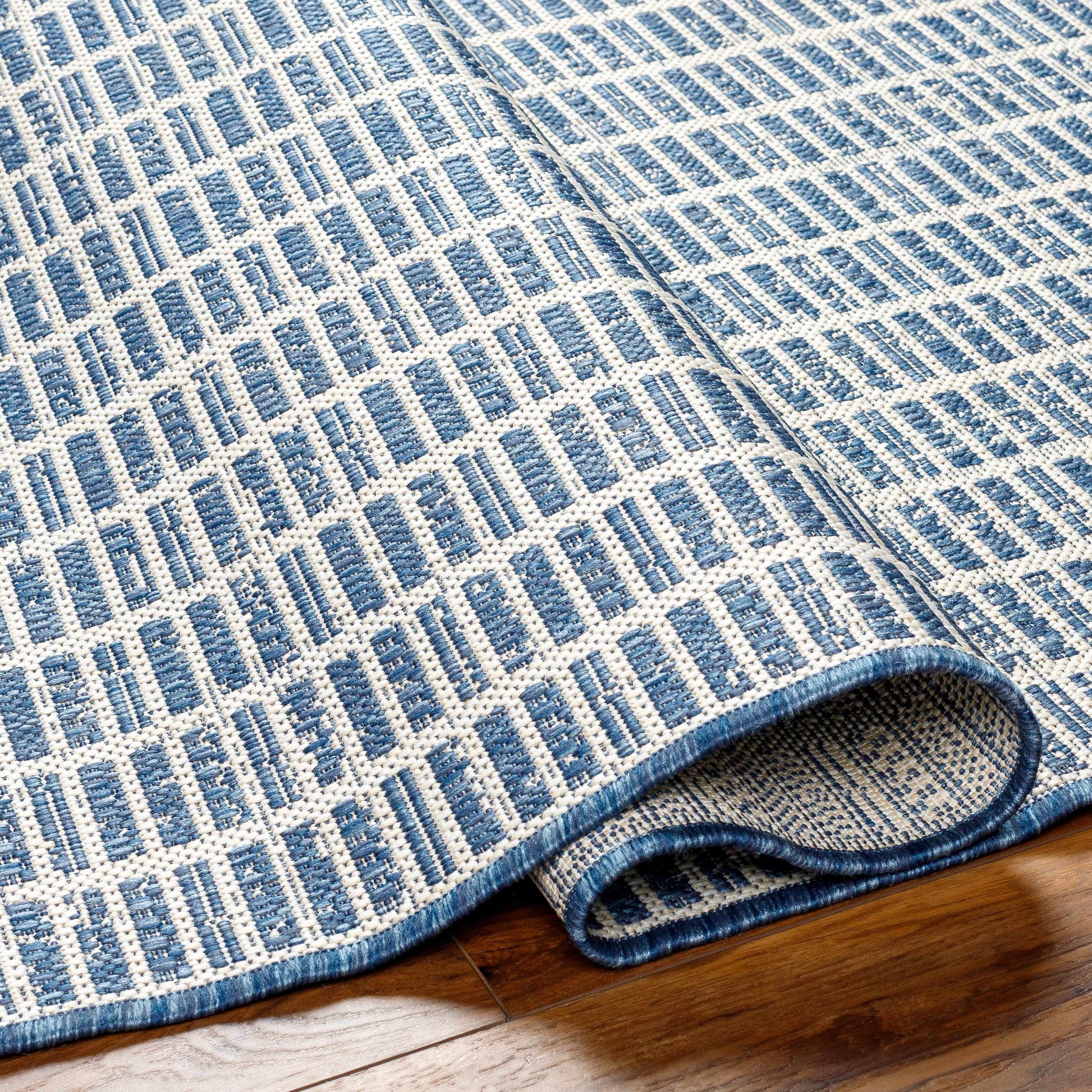 Ravello RVL-2360 Machine Woven Rug