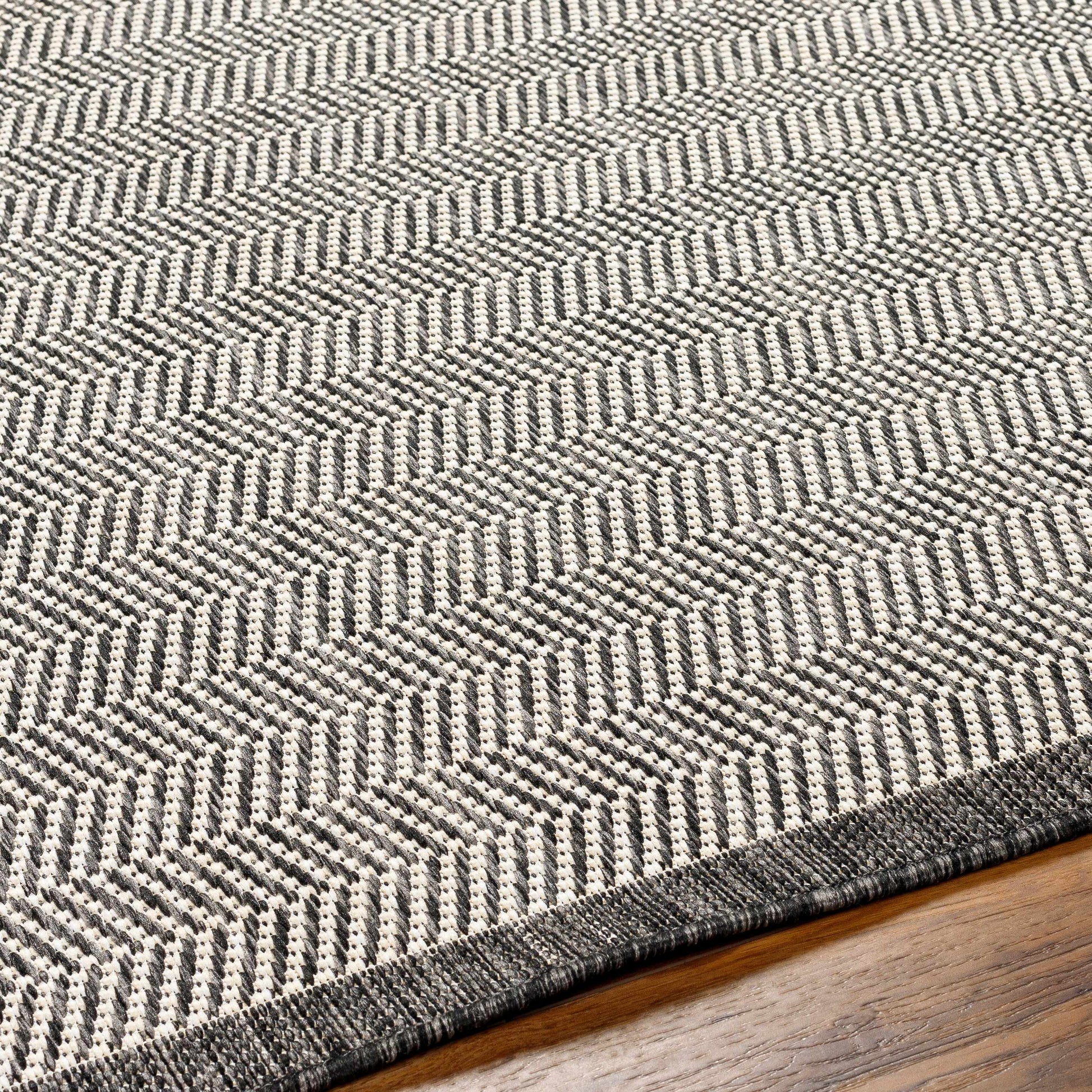 Ravello RVL-2384 Machine Woven Rug