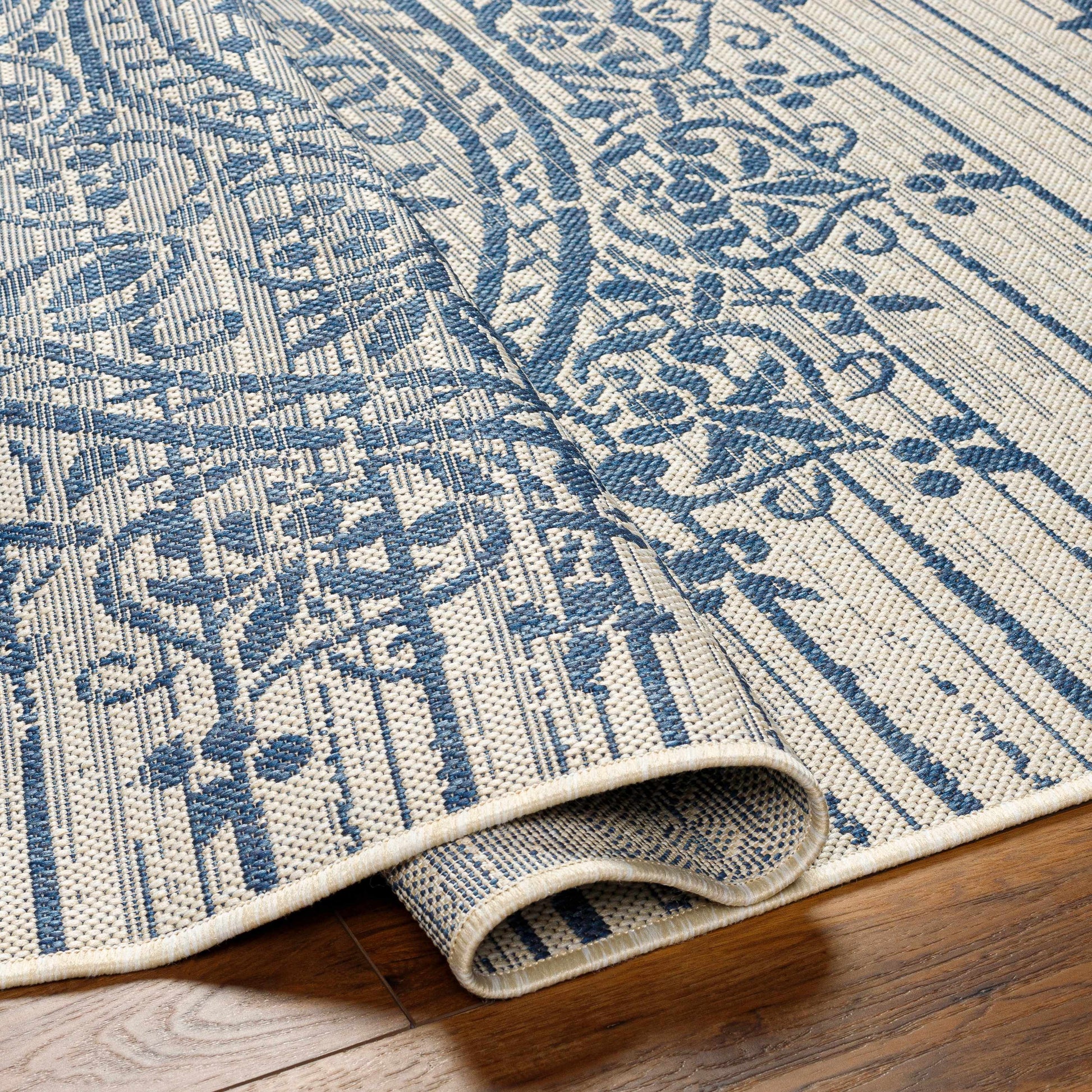 Ravello RVL-2330 Machine Woven Rug