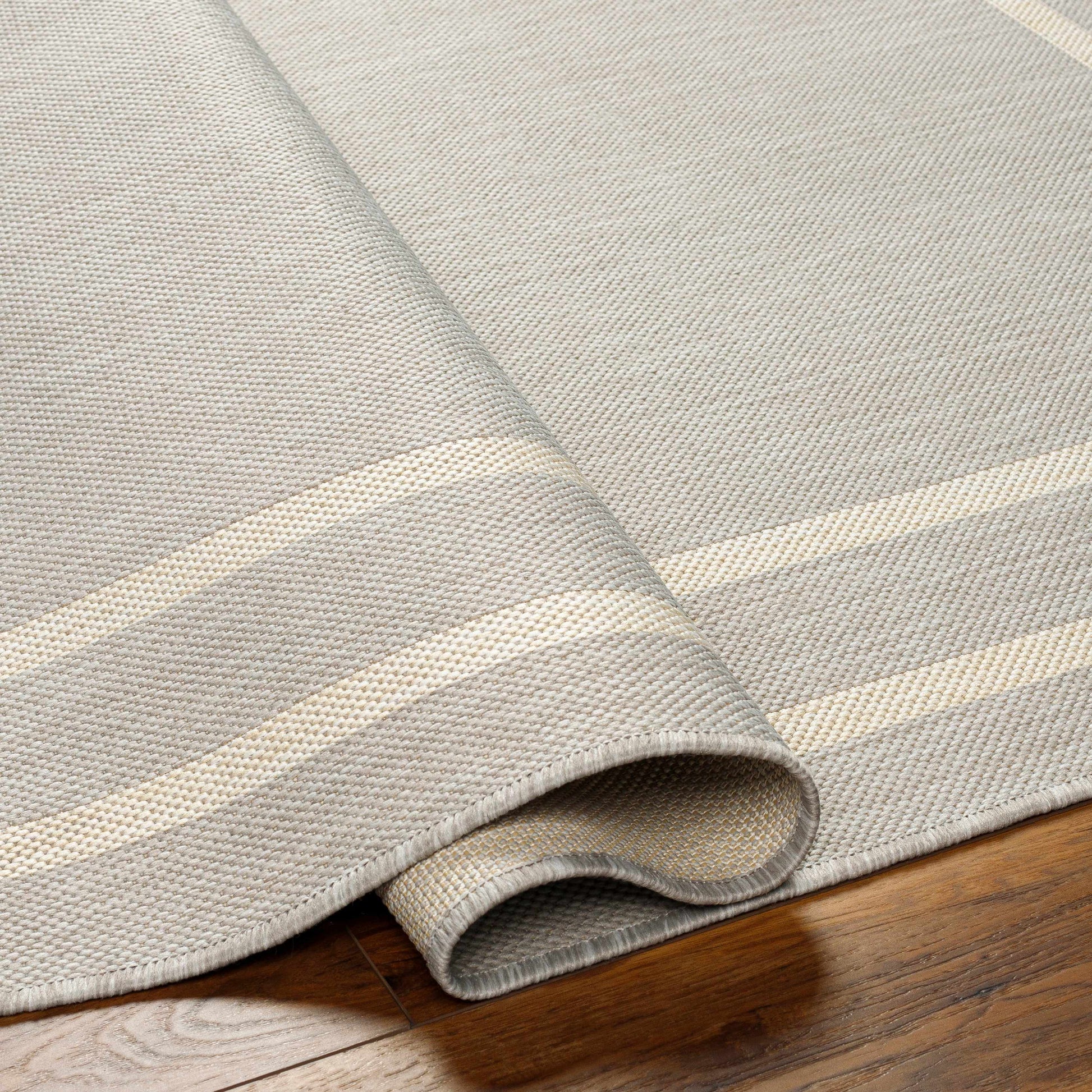 Ravello RVL-2340 Machine Woven Rug