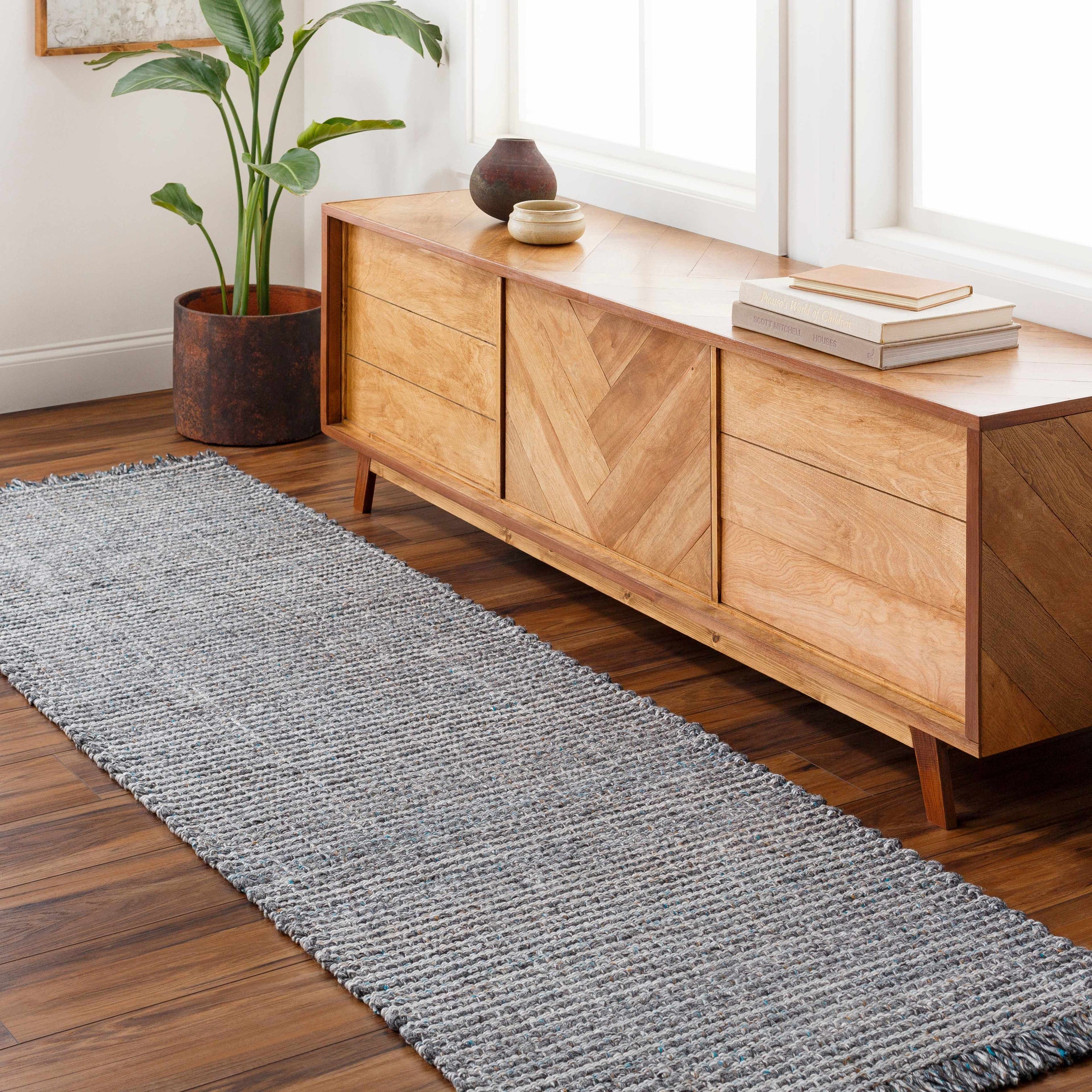 Sara SRU-2301 Handmade Rug