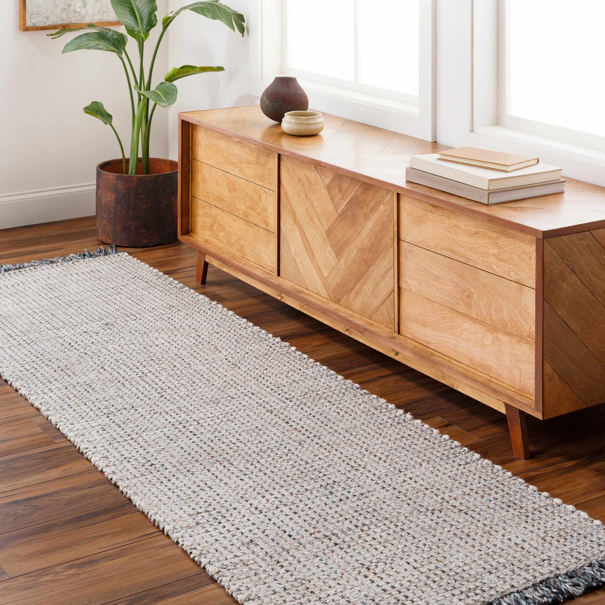 Sara SRU-2304 Handmade Rug