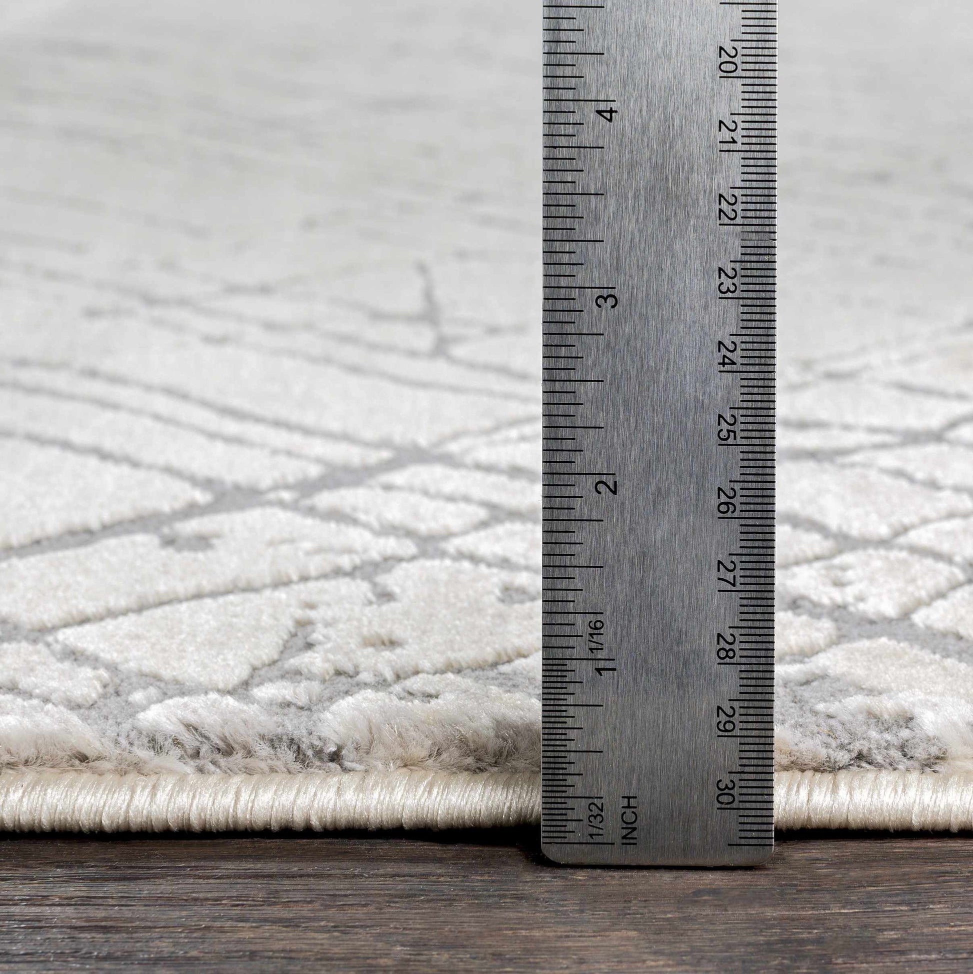 Tibetan TBT-2314 Machine Woven Rug