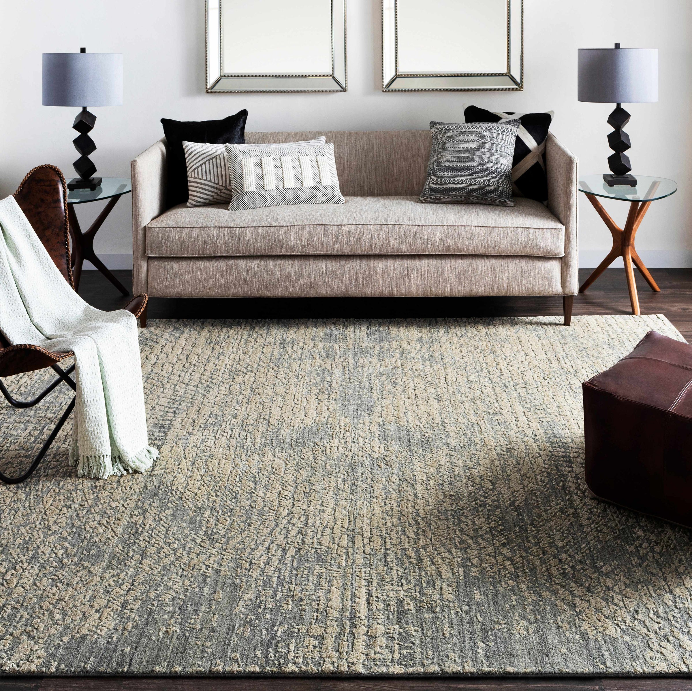 Lucknow LUC-2300 Hand Loomed Rug