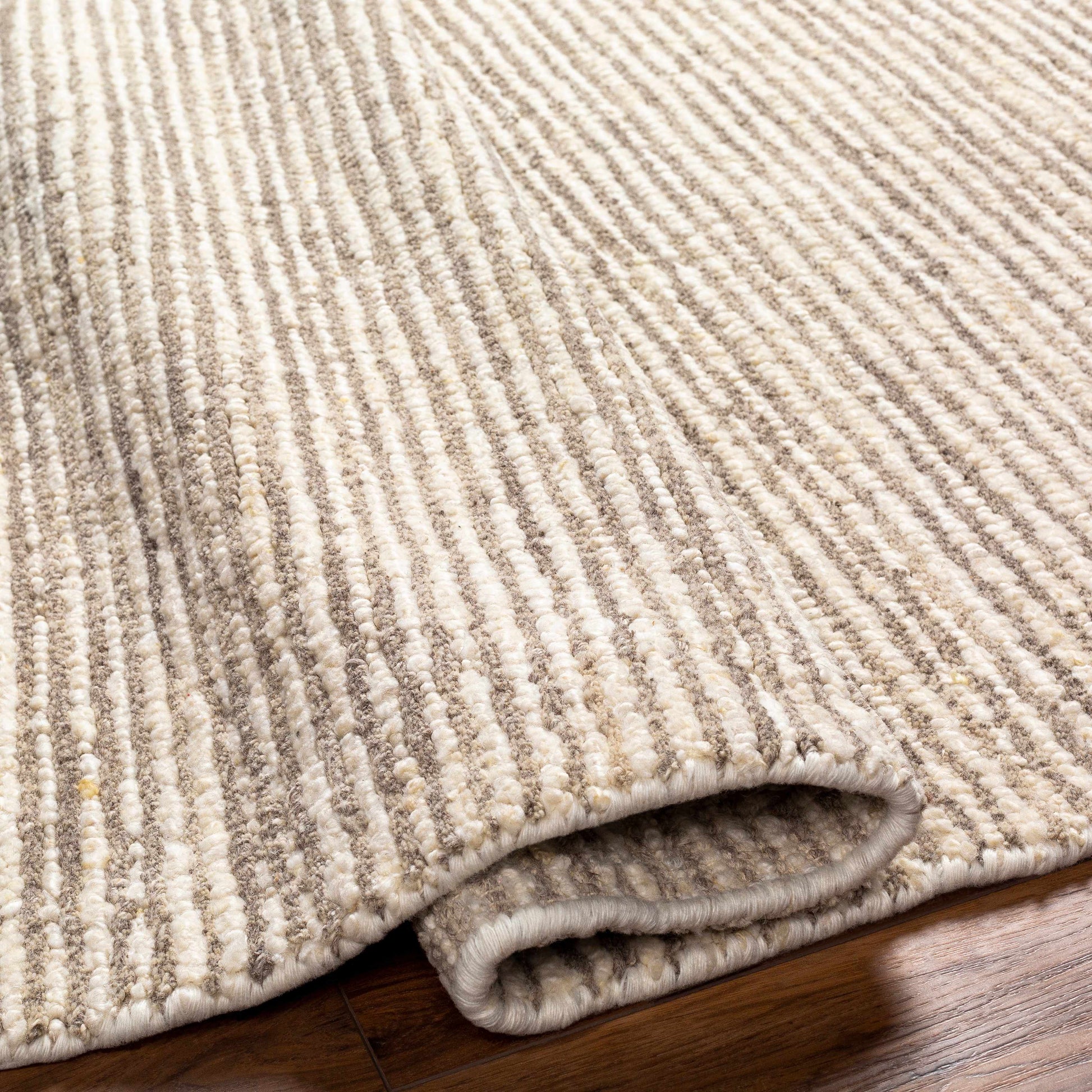 Totenham TTH-2300 Handmade Rug