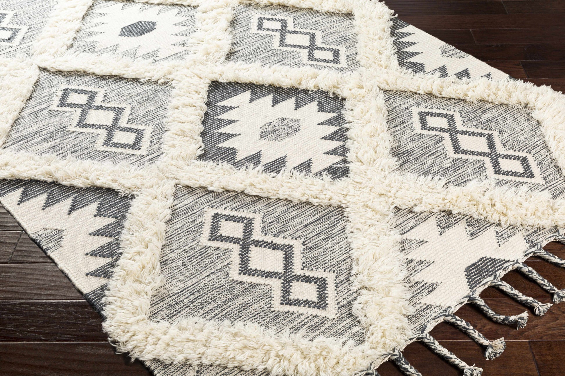 Apache APA-2305 Hand Woven Rug
