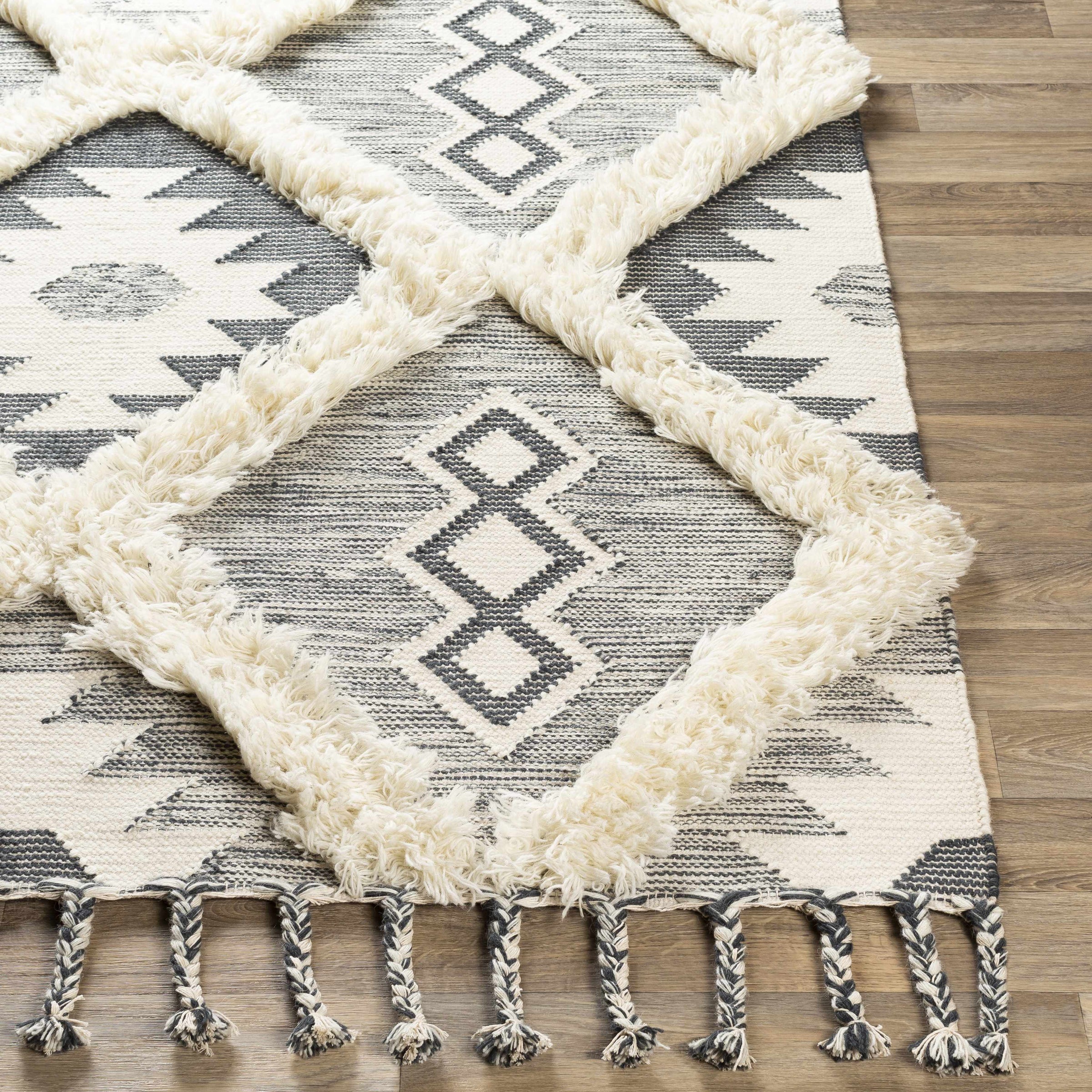 Apache APA-2305 Hand Woven Rug
