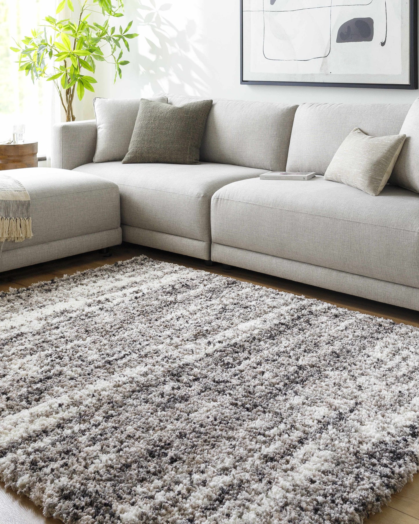 Ultra Shag UTG-2302 Machine Woven Rug