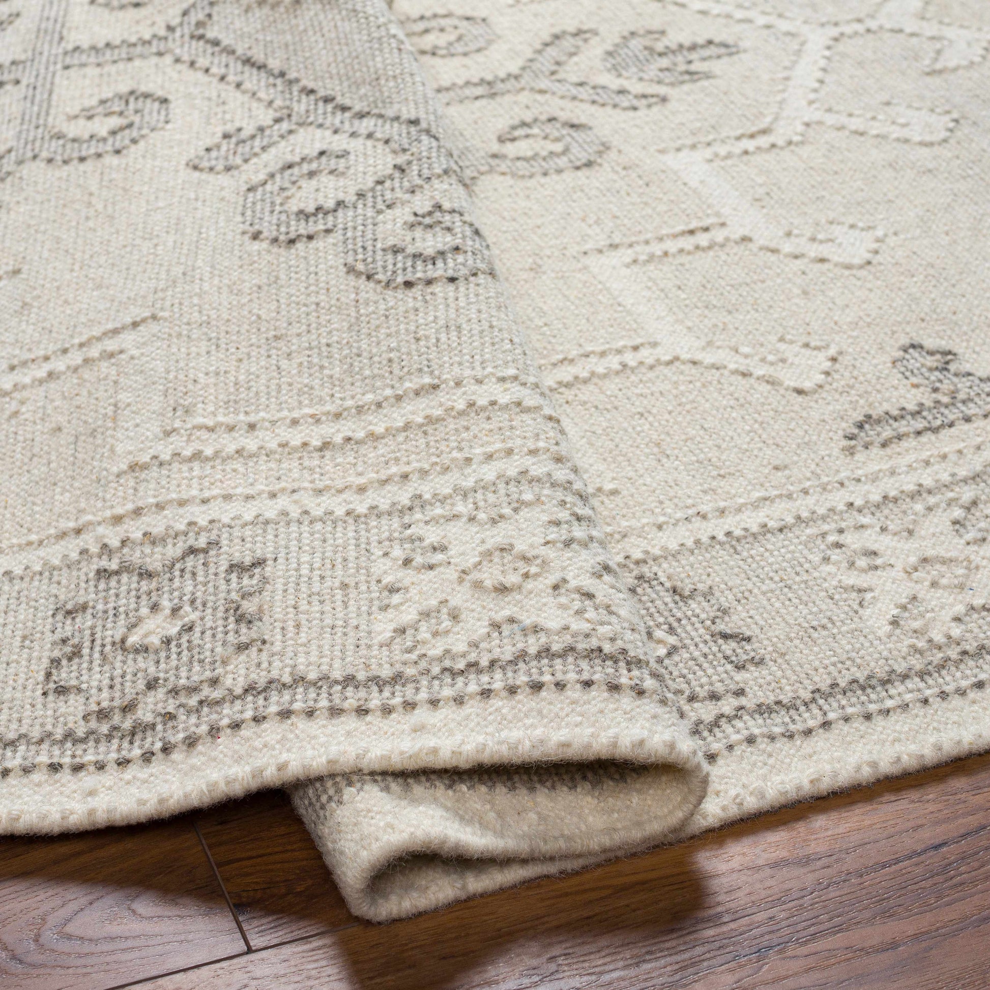 Valerie VLA-2306 Hand Woven Rug