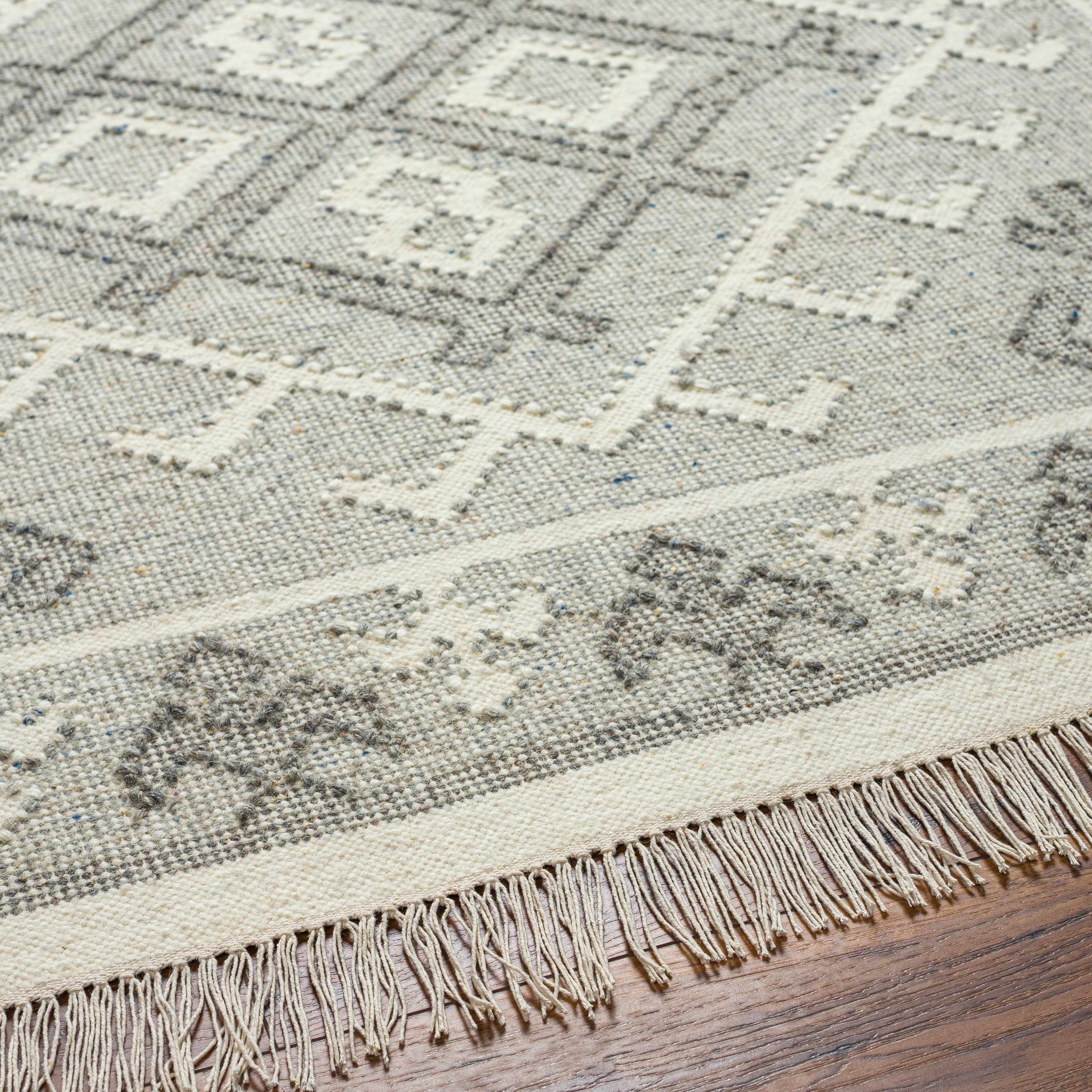 Valerie VLA-2305 Hand Woven Rug