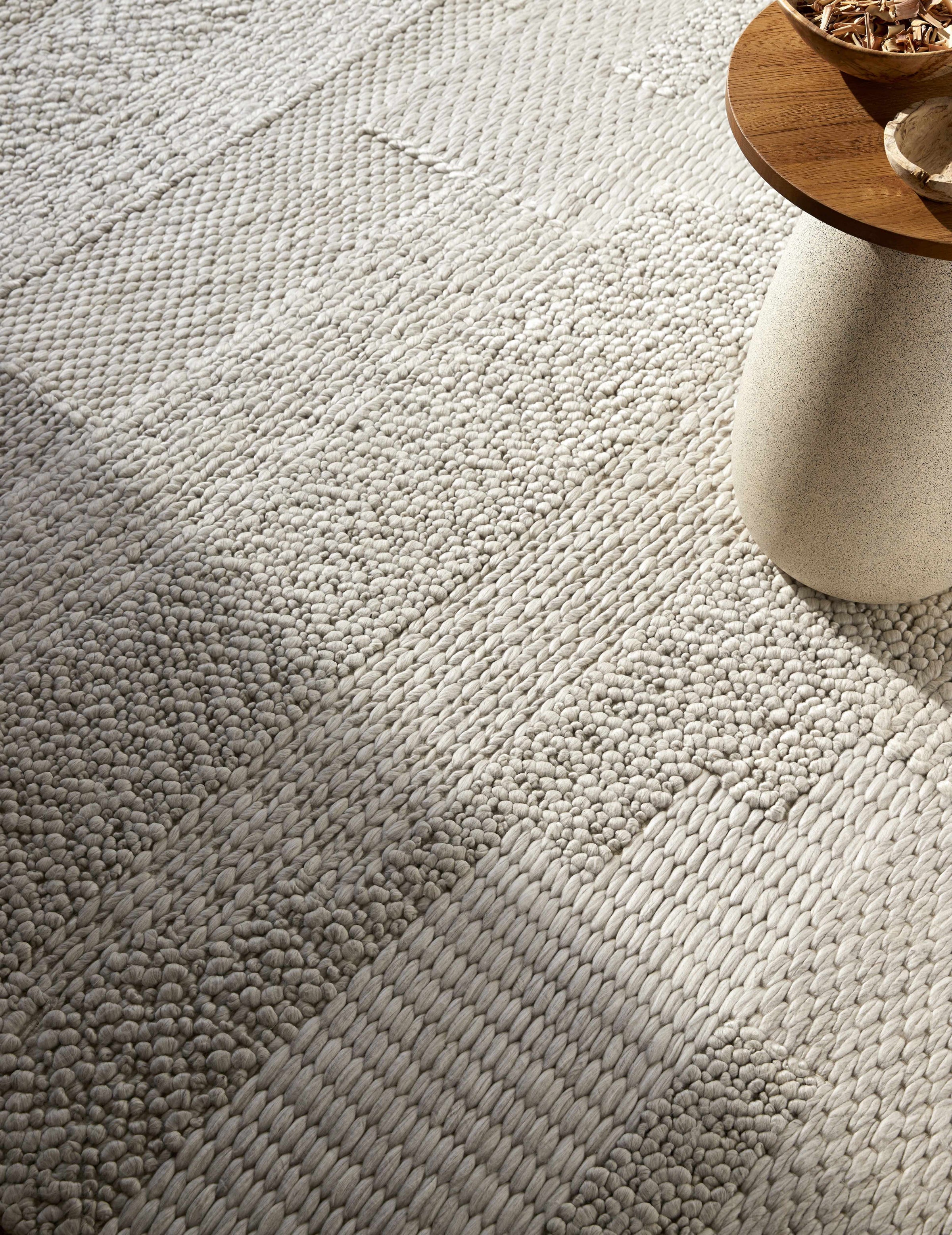 Vesta VST-2301 Handmade Rug
