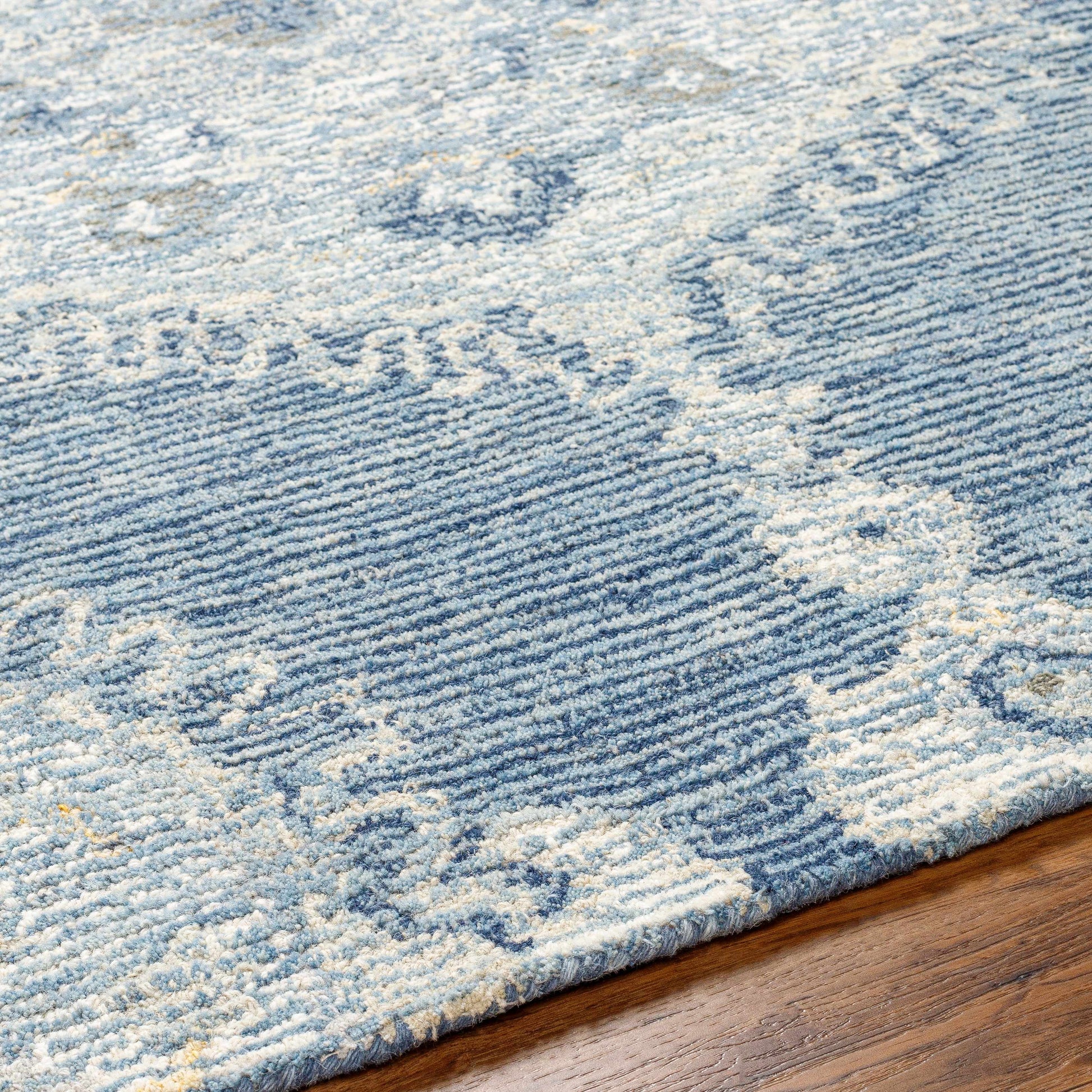 Vivianne VVE-2303 Handmade Rug