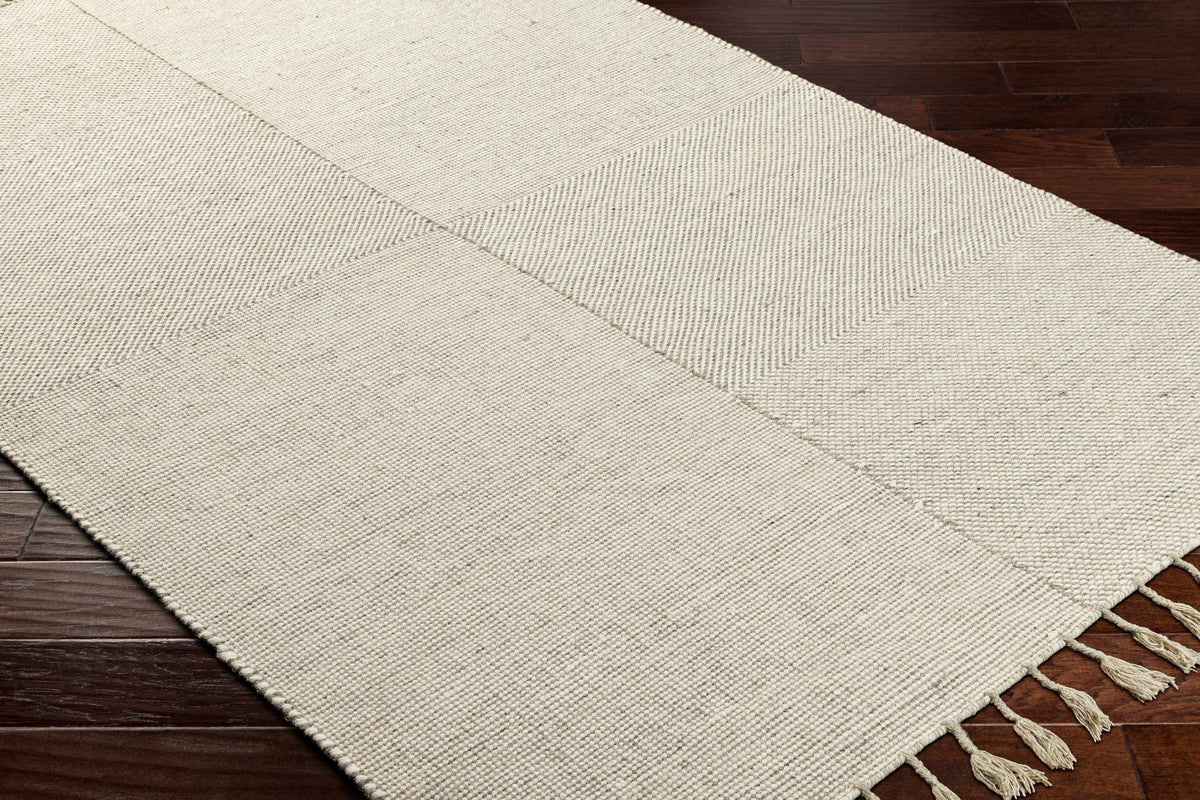 Vivian VVI-2301 Hand Woven Rug