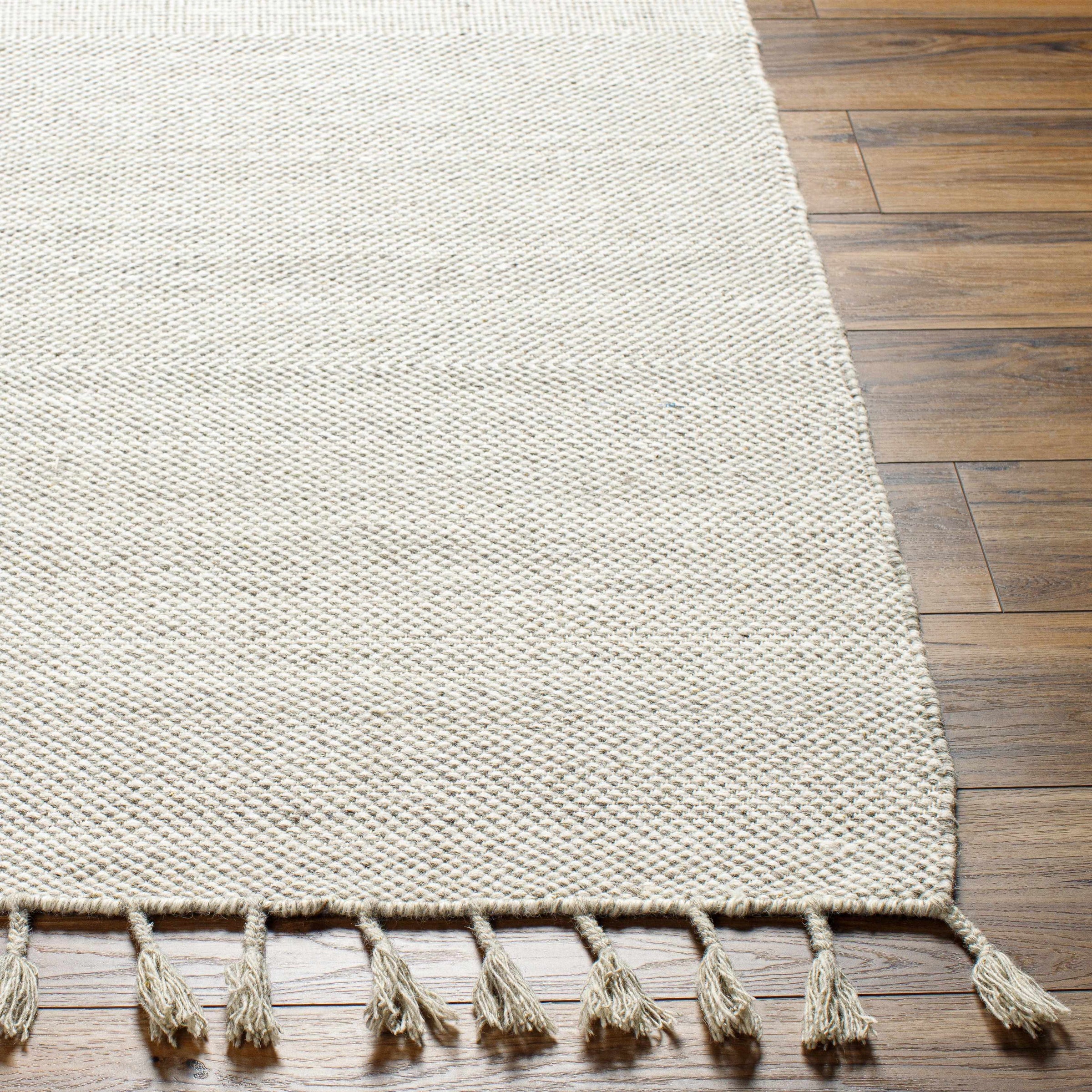 Vivian VVI-2301 Hand Woven Rug