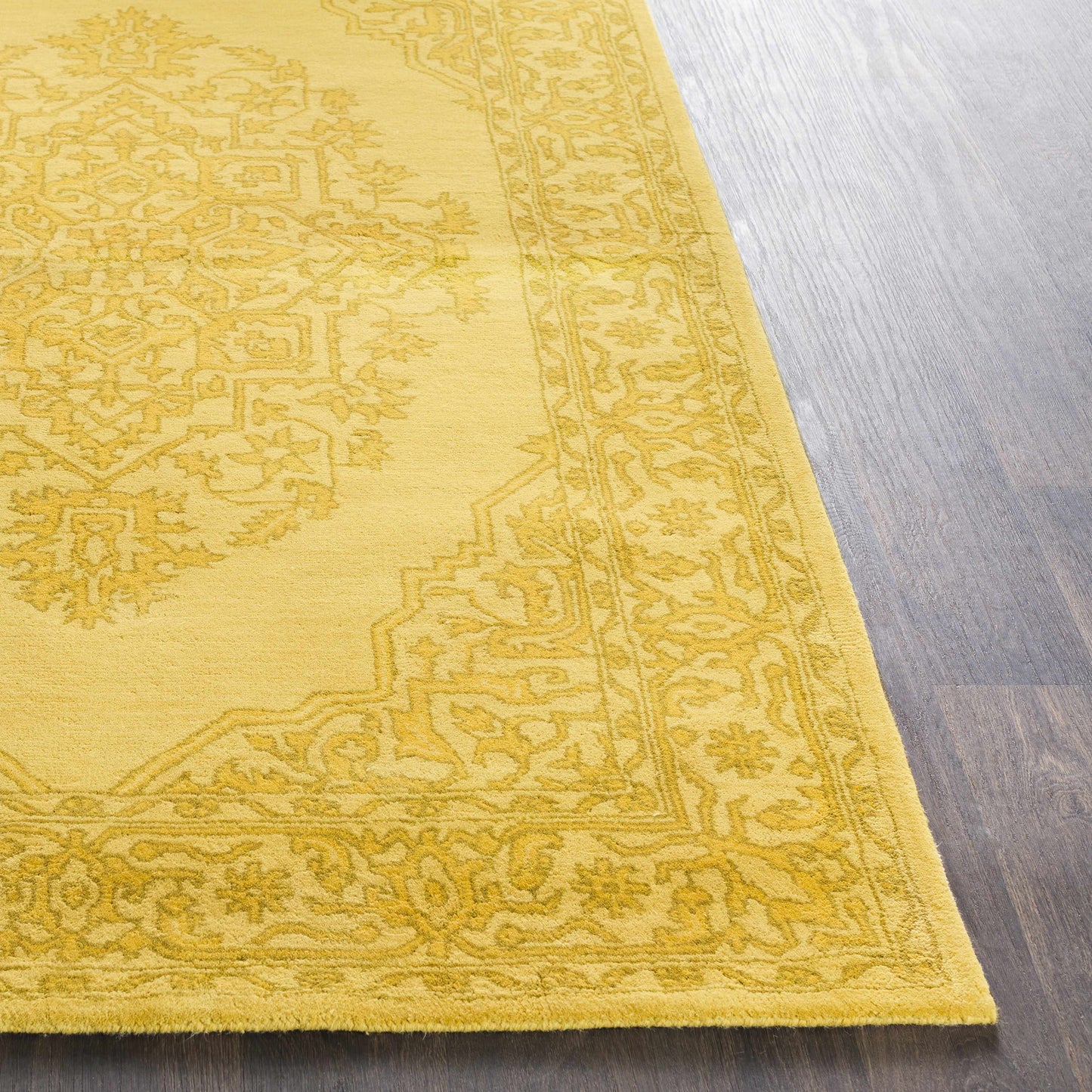 Middleton AWMD-2354 Hand Tufted Rug