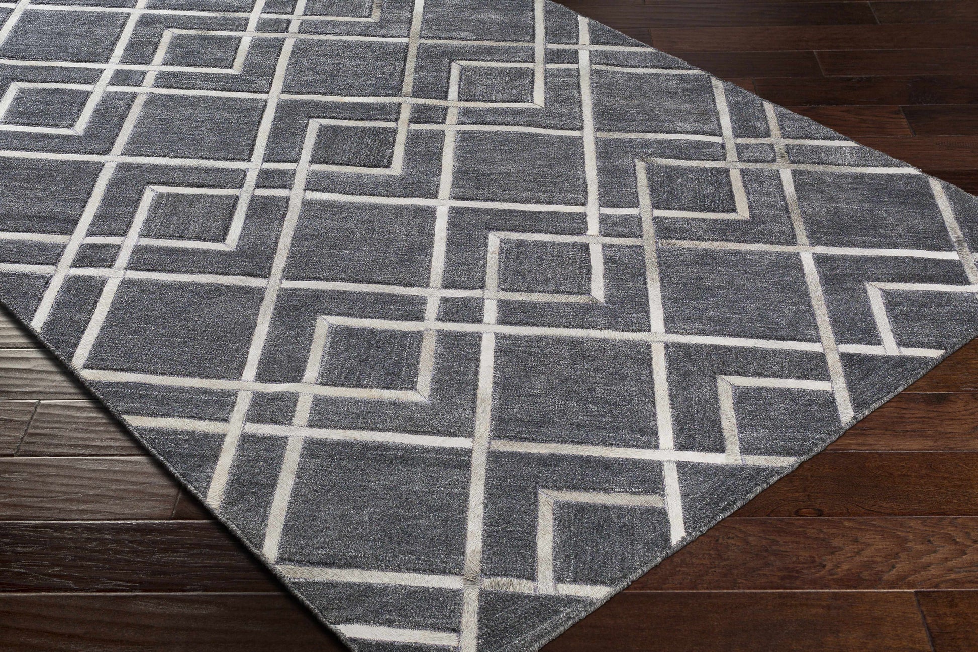 Eloquent ELQ-2305 Hand Crafted Rug