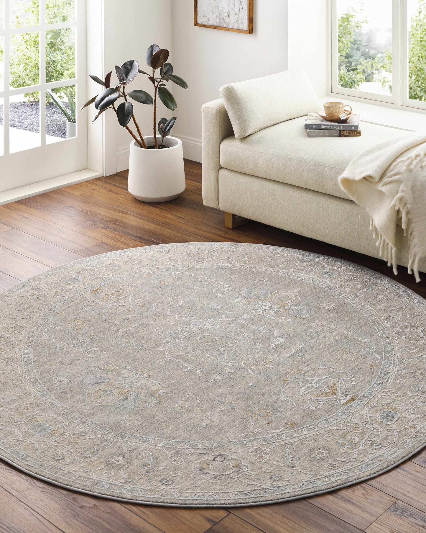 Avant Garde AVT-2304 Machine Woven Rug