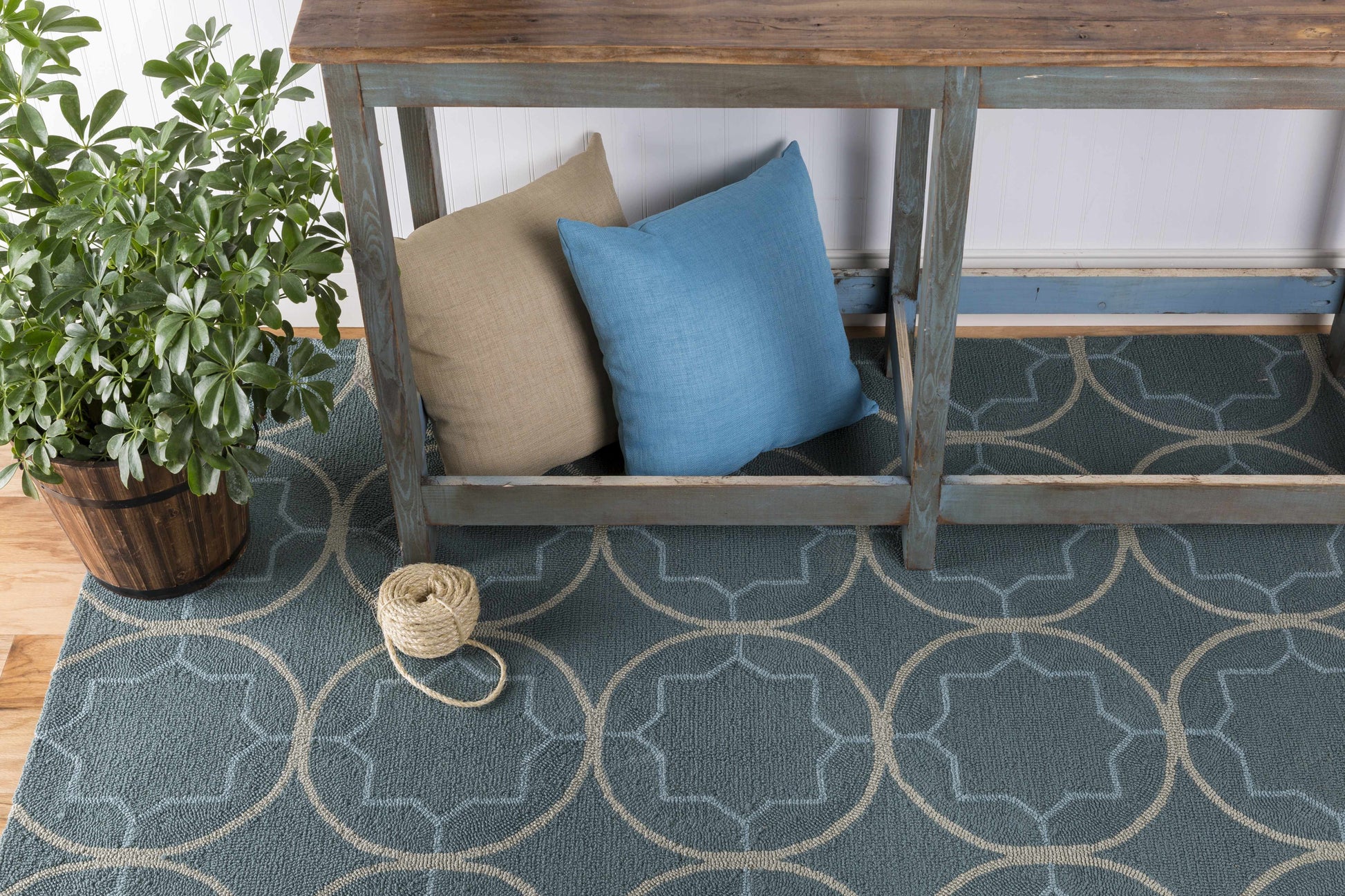 Rain RAI-1093 Hand Hooked Rug