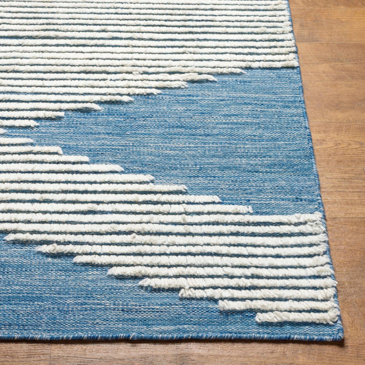 Apache APA-2310 Hand Woven Rug