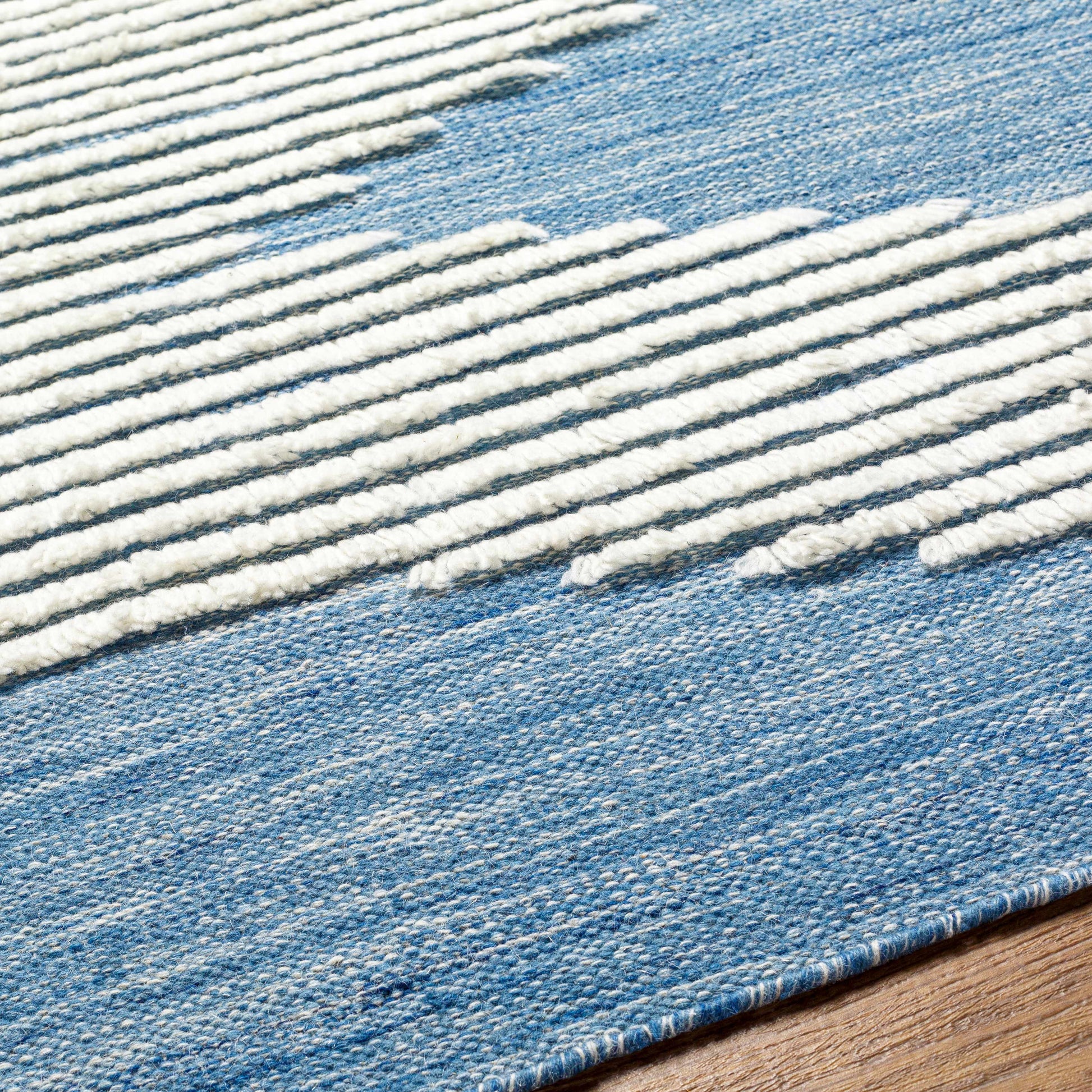 Apache APA-2310 Hand Woven Rug