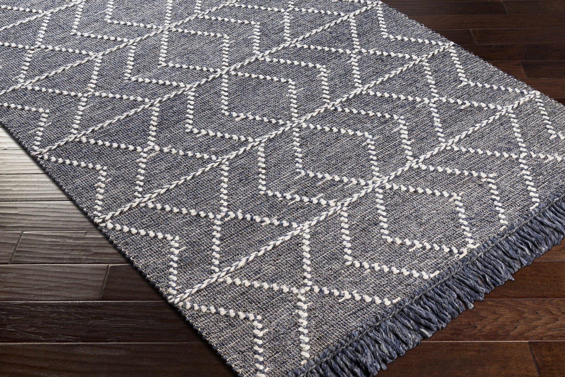 Uttar UTT-2306 Hand Woven Rug