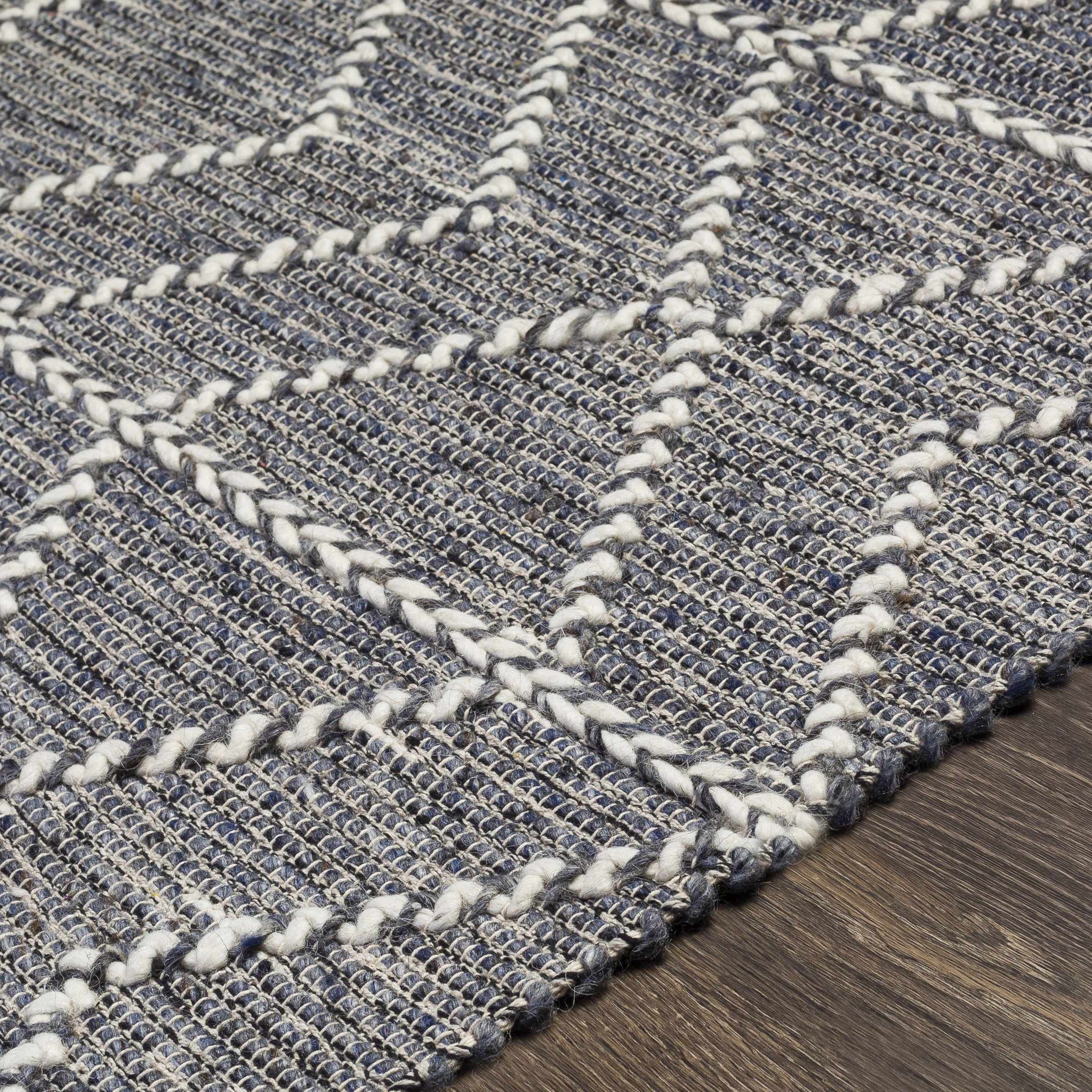 Uttar UTT-2306 Hand Woven Rug