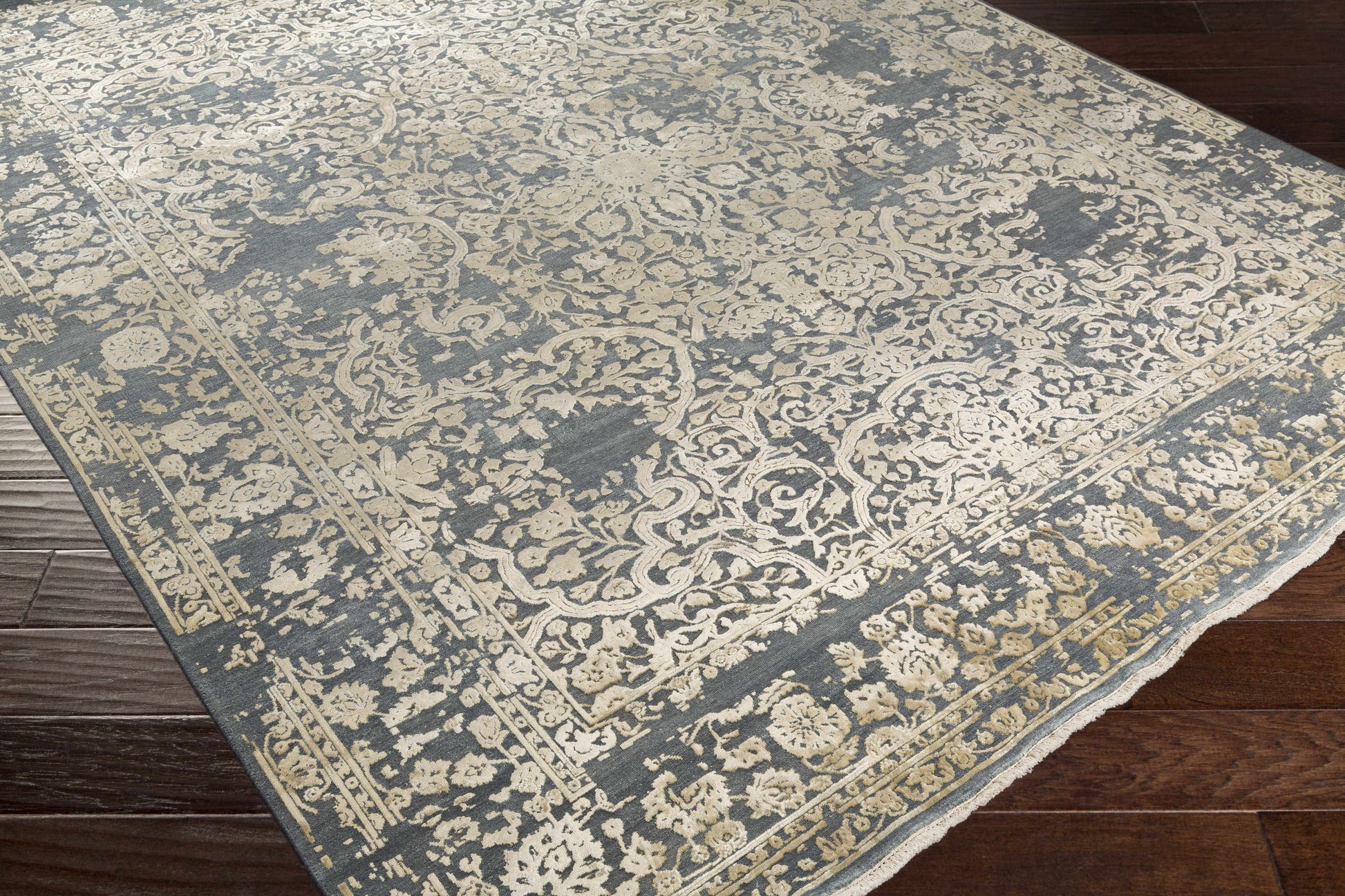 Desiree DSR-1001 Hand Knotted Rug