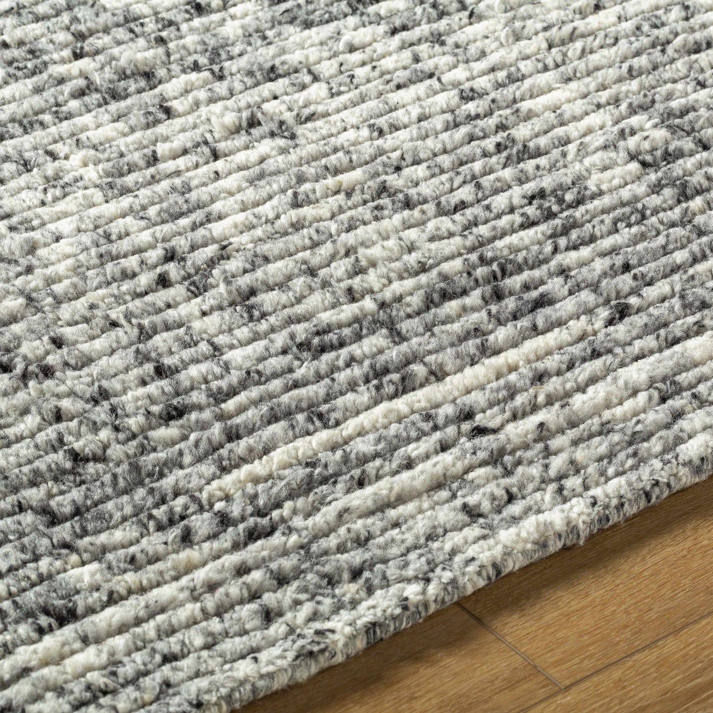 Ronin RIN-2300 Handmade Rug