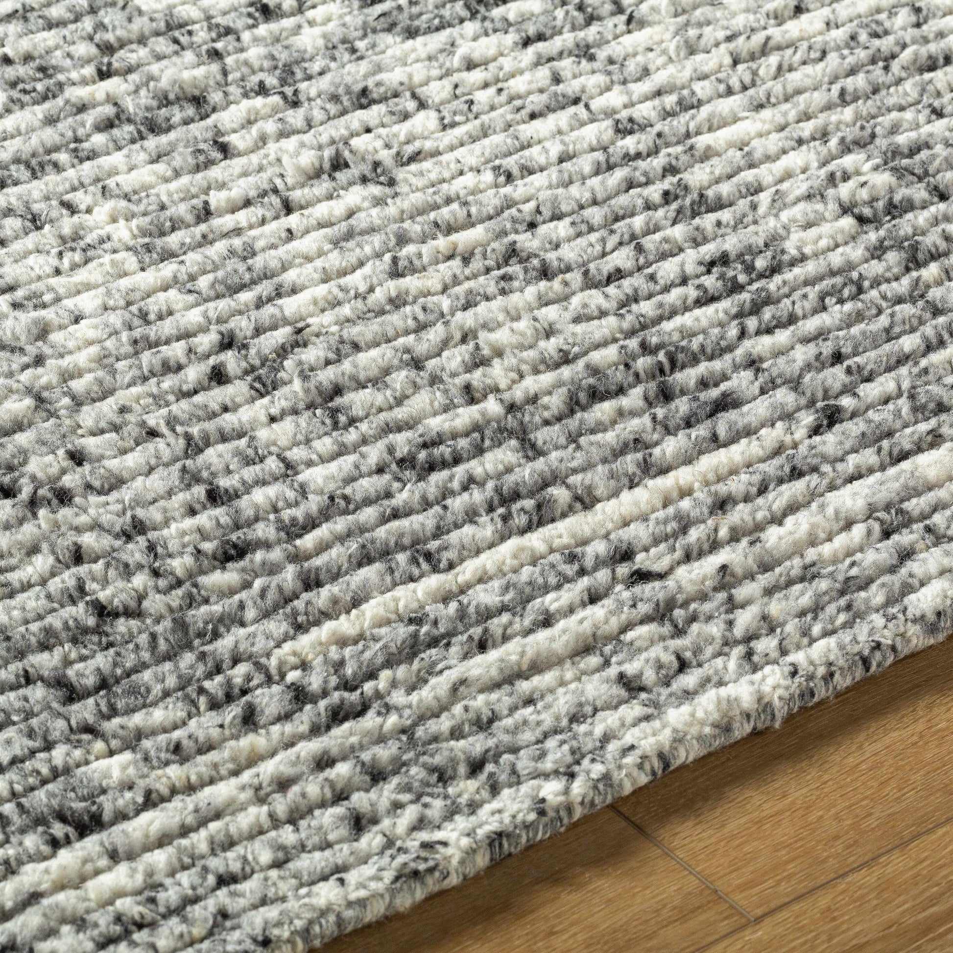 Ronin RIN-2300 Handmade Rug