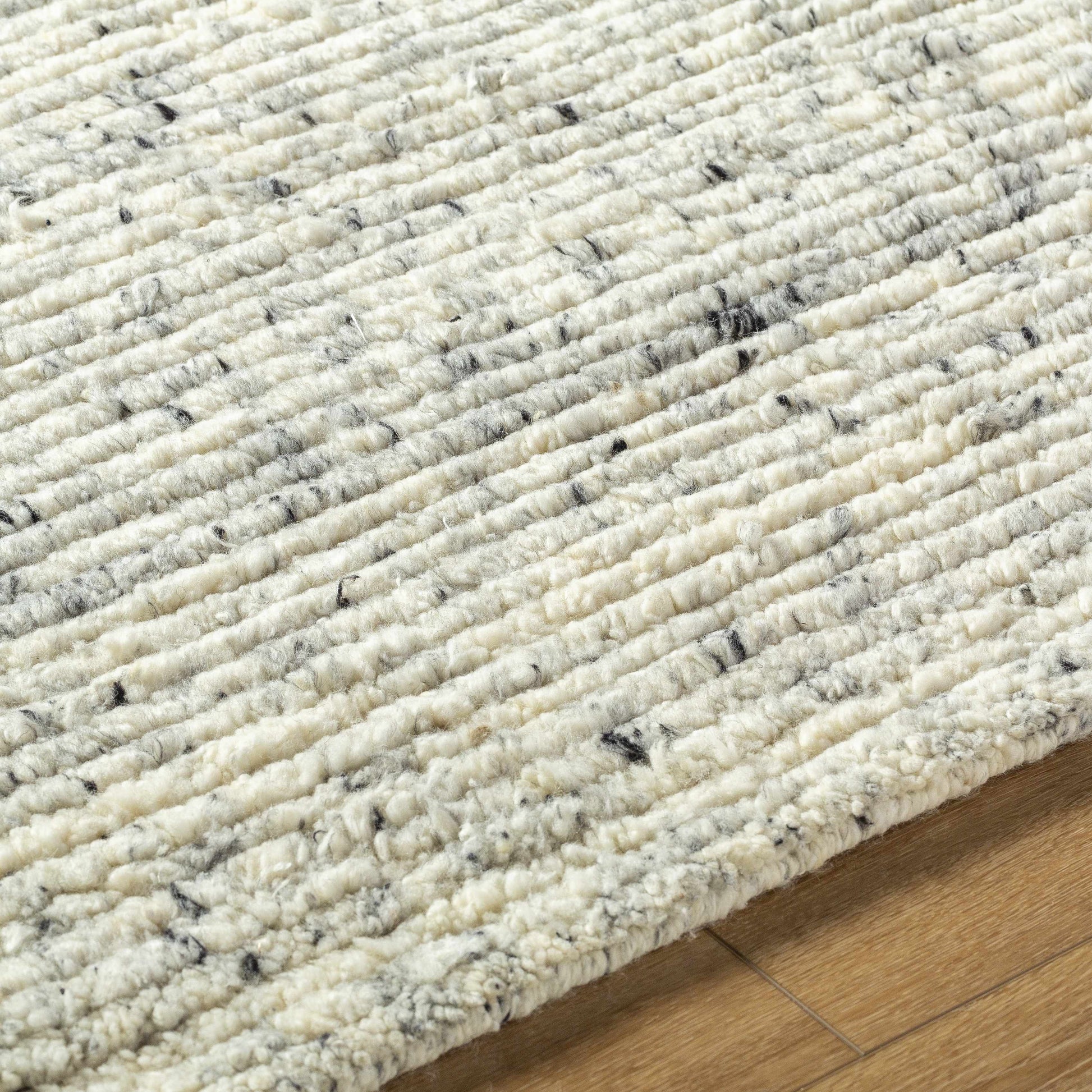 Ronin RIN-2301 Handmade Rug