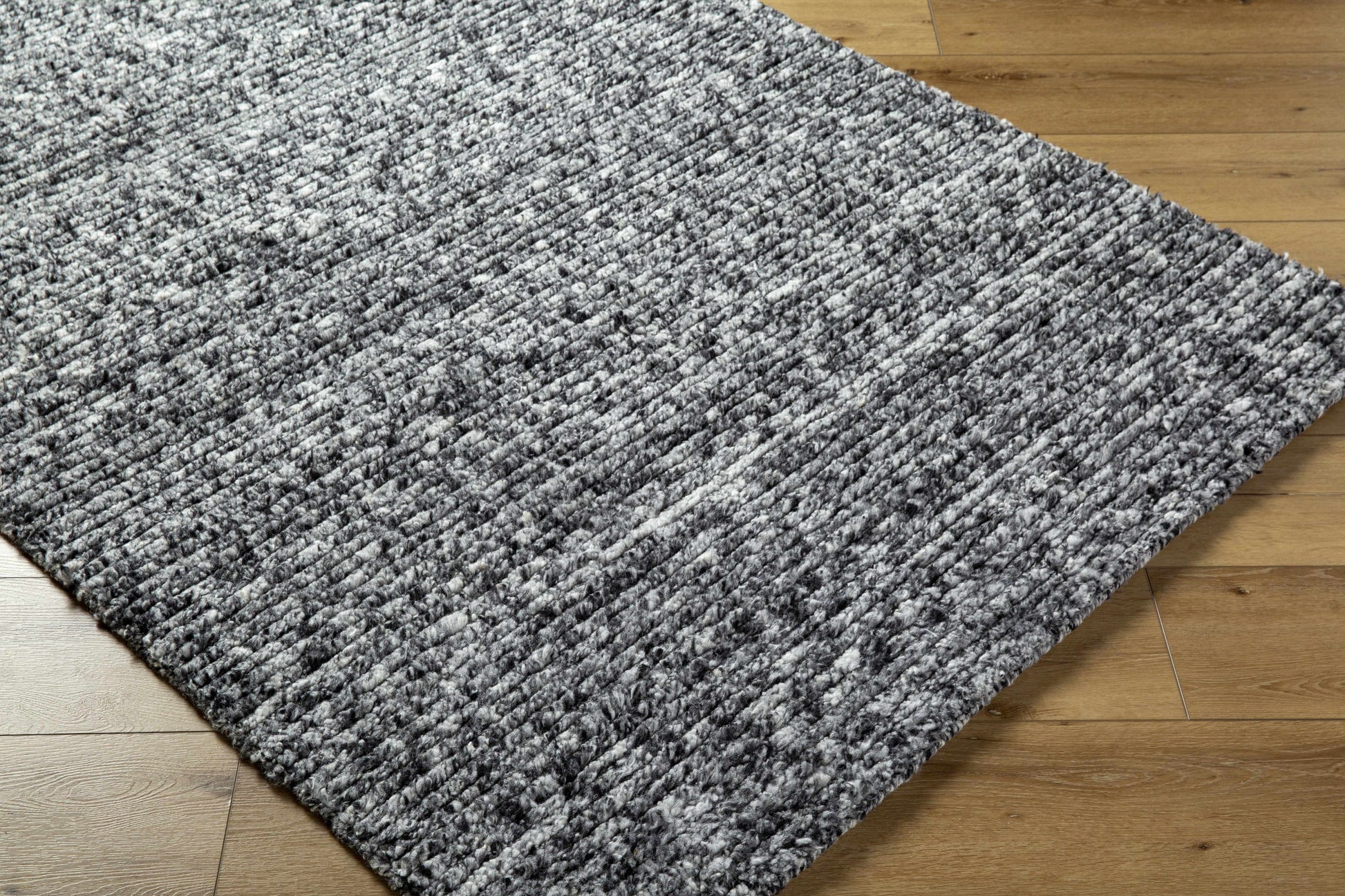 Ronin RIN-2302 Handmade Rug