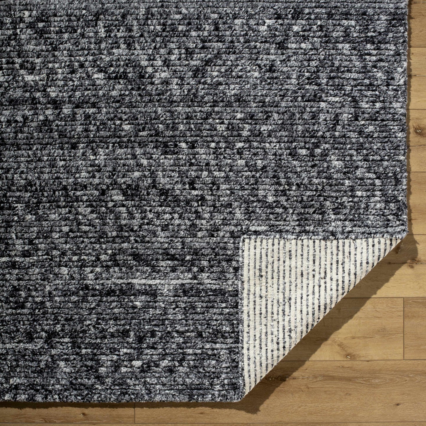 Ronin RIN-2302 Handmade Rug