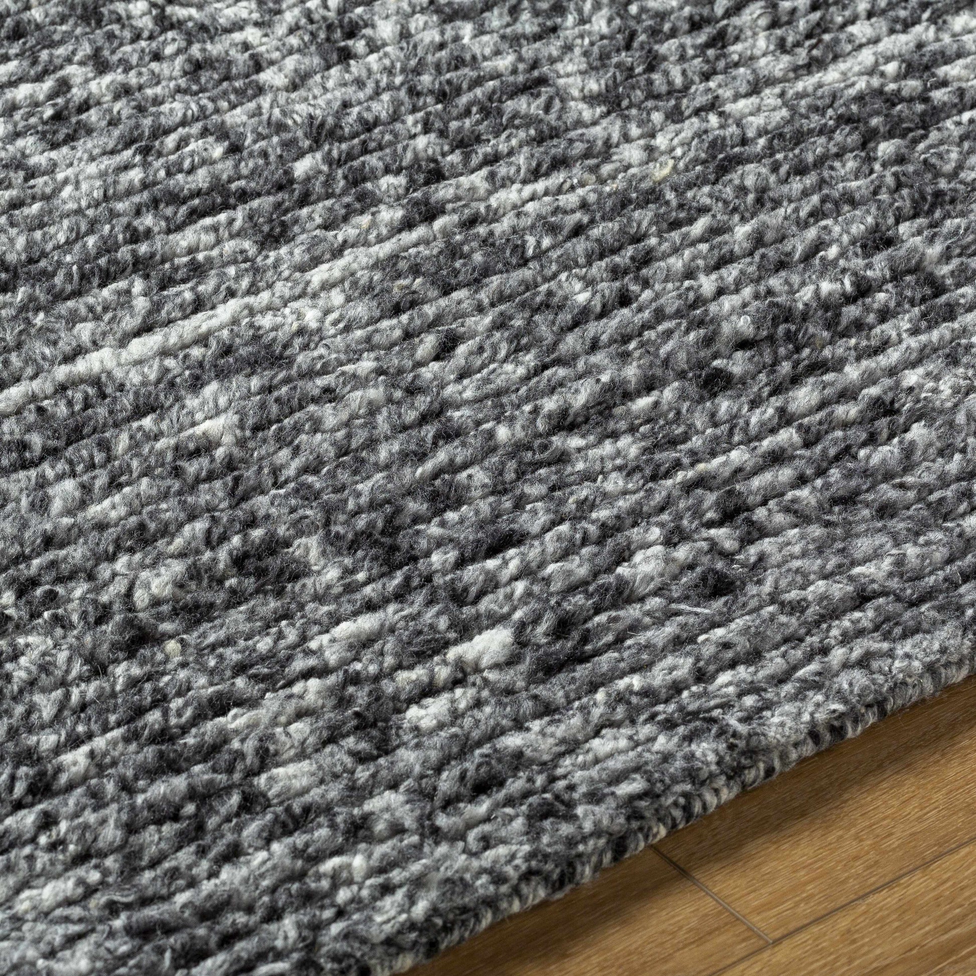 Ronin RIN-2302 Handmade Rug