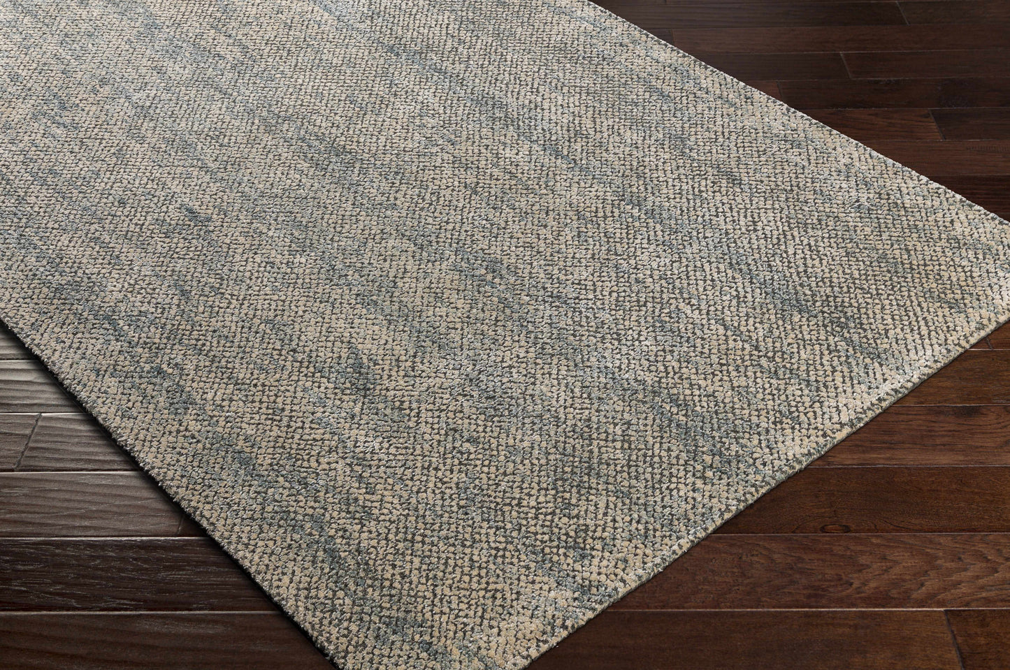 Helen HLE-2303 Hand Loomed Rug