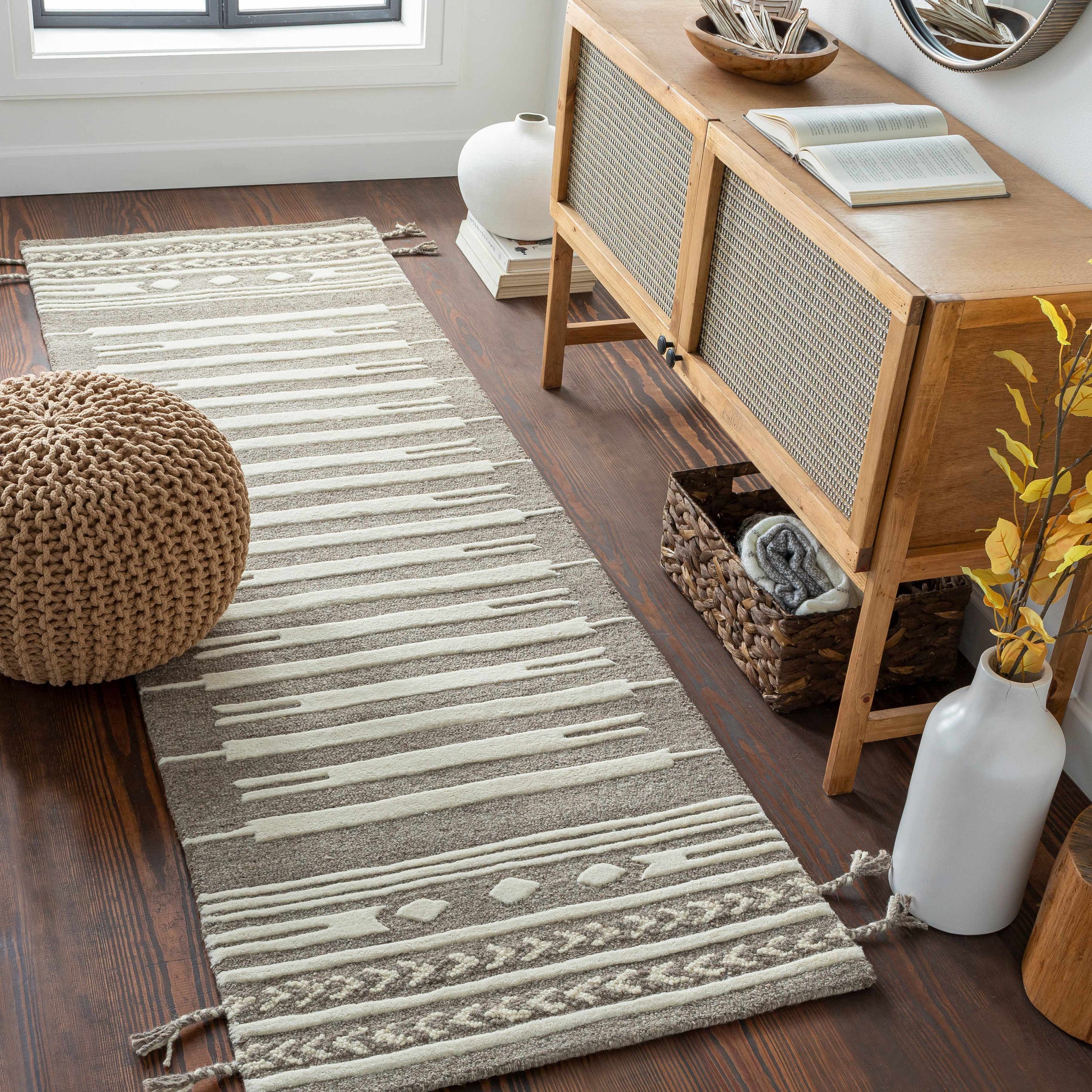 Cherokee CHK-2309 Hand Tufted Rug
