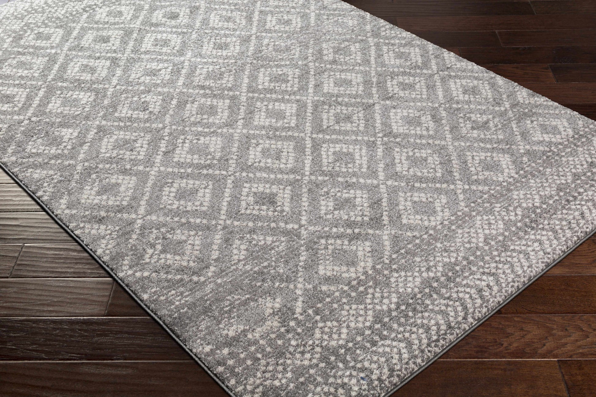 Sunderland SUN-2302 Machine Woven Rug