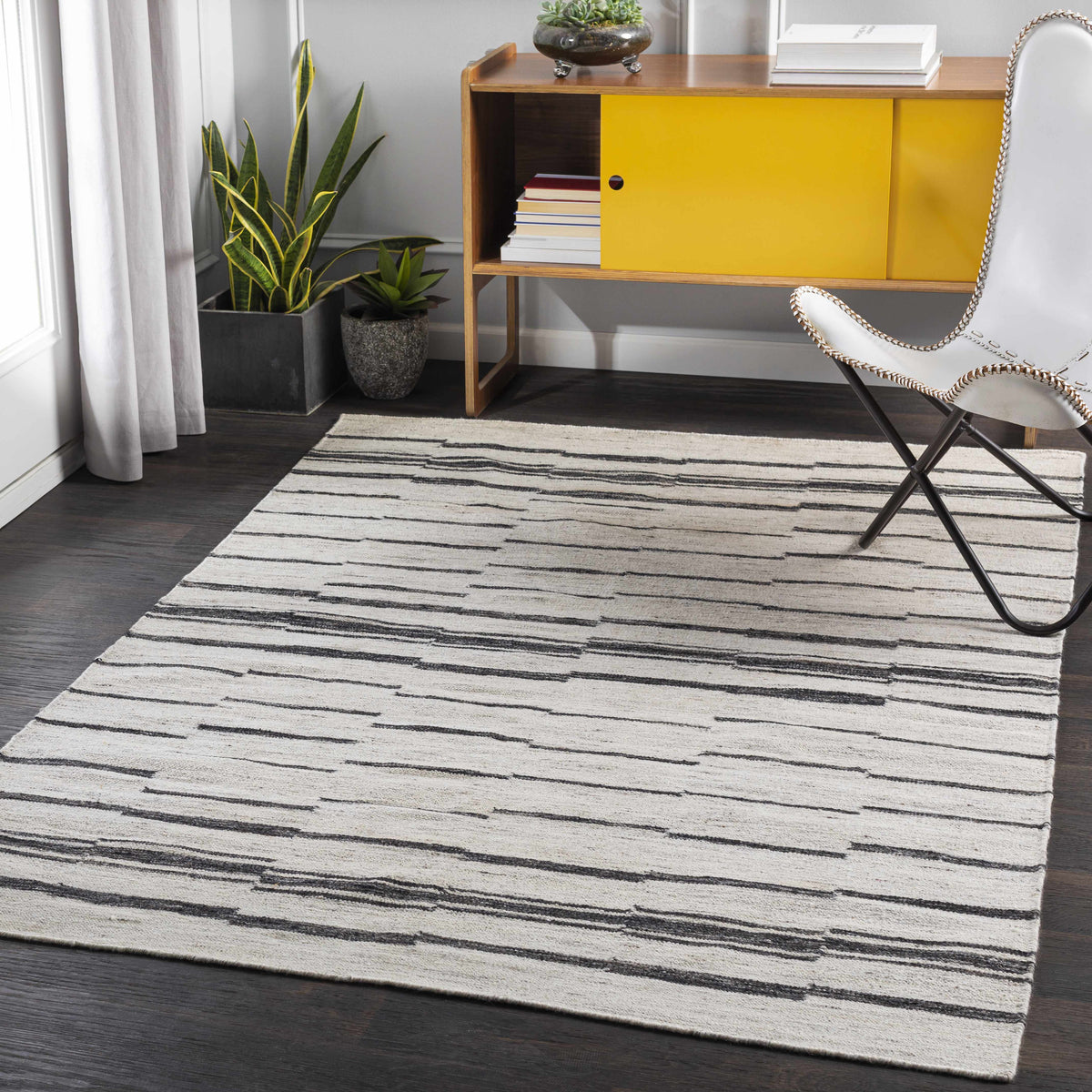 Tamaris TMI-2300 Hand Woven Rug