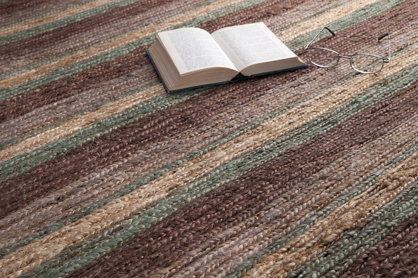 Dominican DOC-1020 Hand Woven Rug